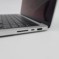 Apple Macbook Pro 14" 2024, M4 Chip, 16GB DDR5, 512GB NVMe, 14.2" Retina Display, Apple Workstation Laptop