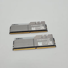 G.Skill Trident Z RGB 16GB DDR4, 3000MHz, CL16-18-18-38, Desktop Gaming Memory RAM (2x8GB)