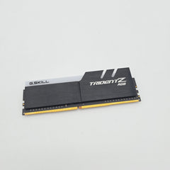 G.Skill Trident Z RGB 8GB DDR4, 3200MHz, CL16-18-18-38, Desktop Gaming Memory RAM (1x8GB)
