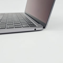 Apple Macbook Air 13" (2024), M3 Chip, 8GB DDR5, 256GB NVME Storage, 13" Retina Display Laptop