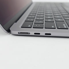 Apple Macbook Air 13" (2024), M3 Chip, 8GB DDR5, 256GB NVME Storage, 13" Retina Display Laptop