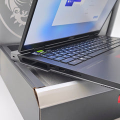 MSI Titan 18 HX AI, RTX 5090, Intel Ultra 9 285HX, 64GB RAM, 6TB NVMe, UHD+ MiniLED 120Hz Gaming Laptop