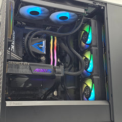 RTX 5080, Ryzen 9800X3D, 1TB NVMe SSD, 32GB DDR5, Custom Fractal Design North Walnut Gaming PC