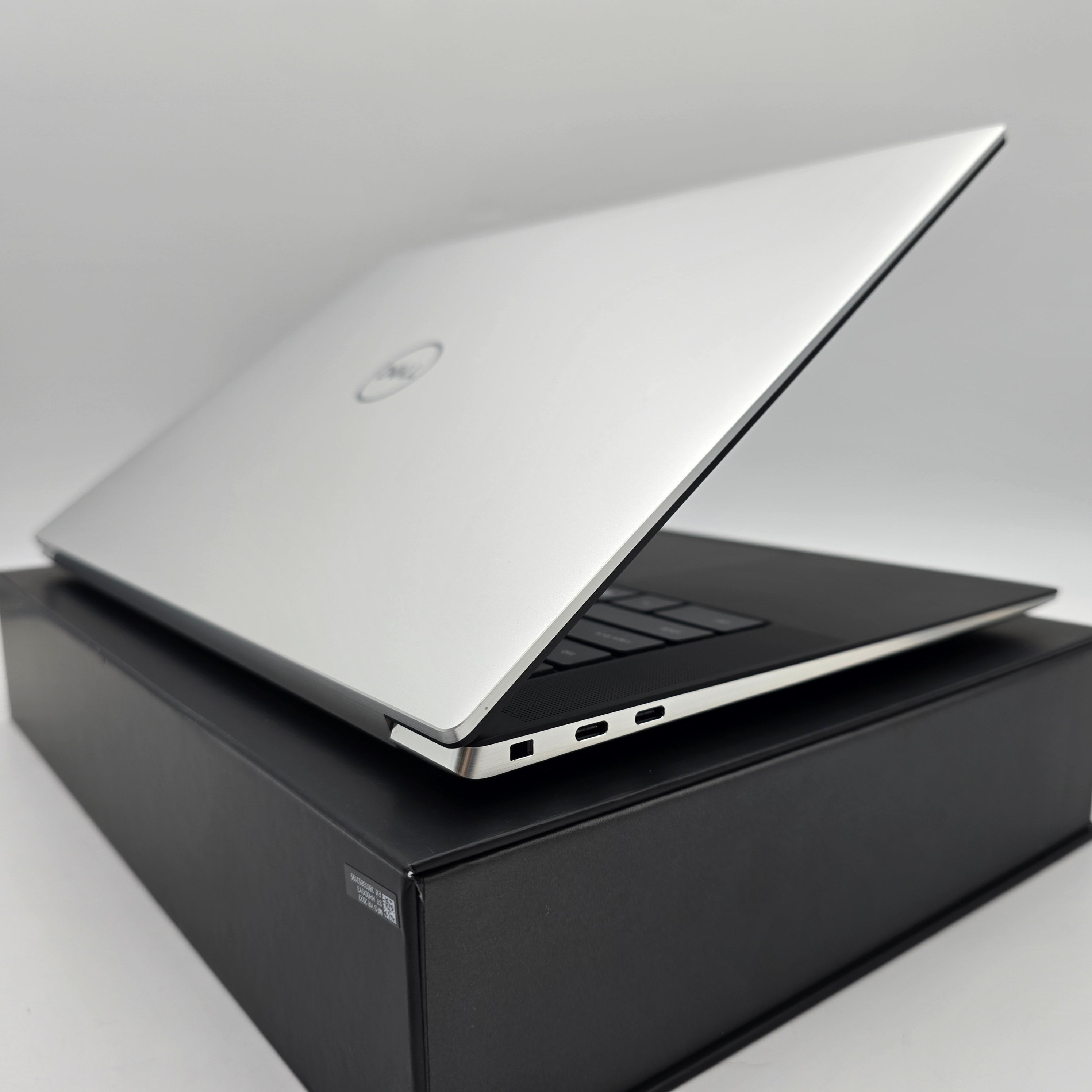 Dell XPS 17 9730, RTX 4080, Intel i9-13900H, 2TB NVMe, Professional/Gaming Laptop