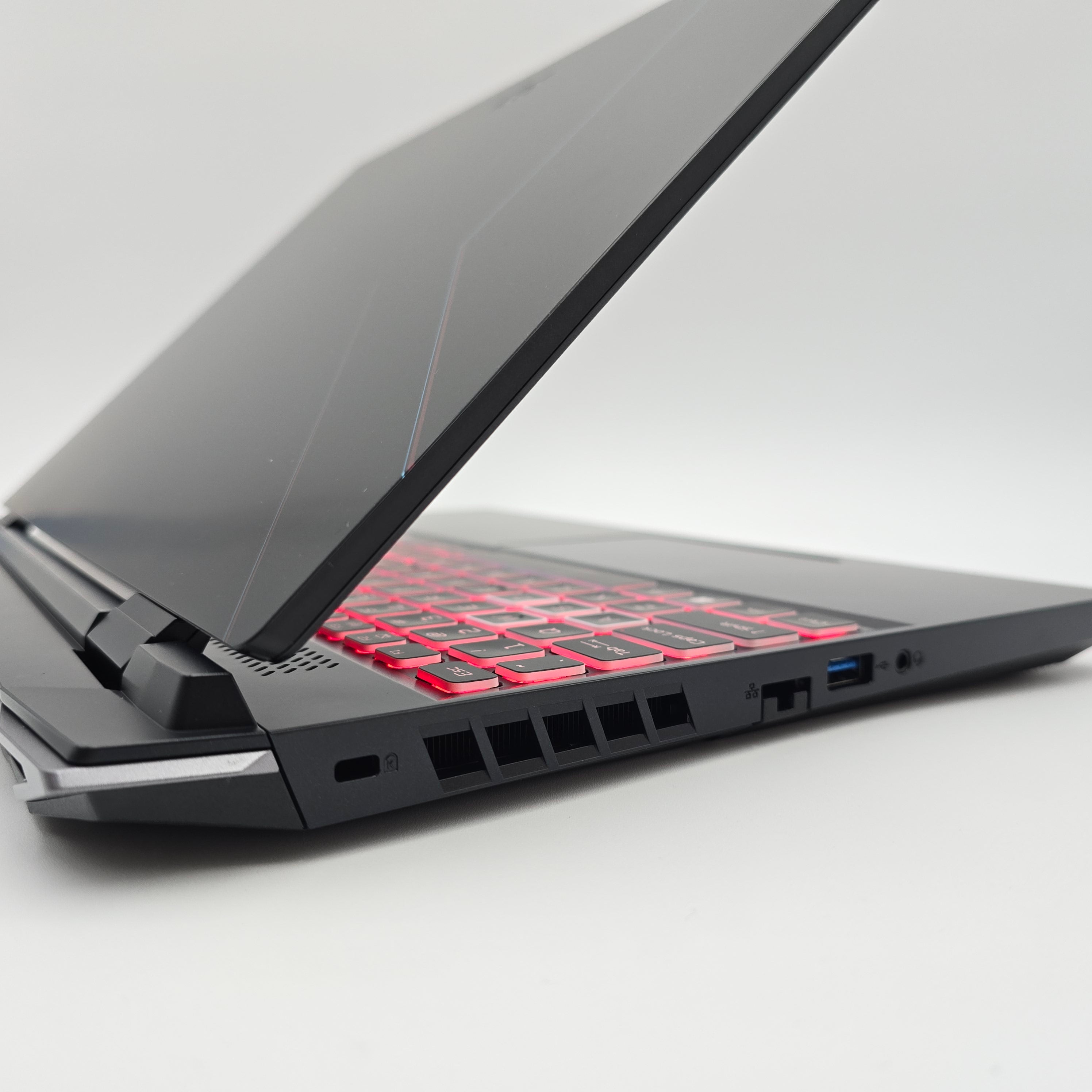 Acer Nitro 5 Gaming Laptop, RTX 3070Ti, Ryzen 7 6800H, 32GB DDR5, QHD 165Hz