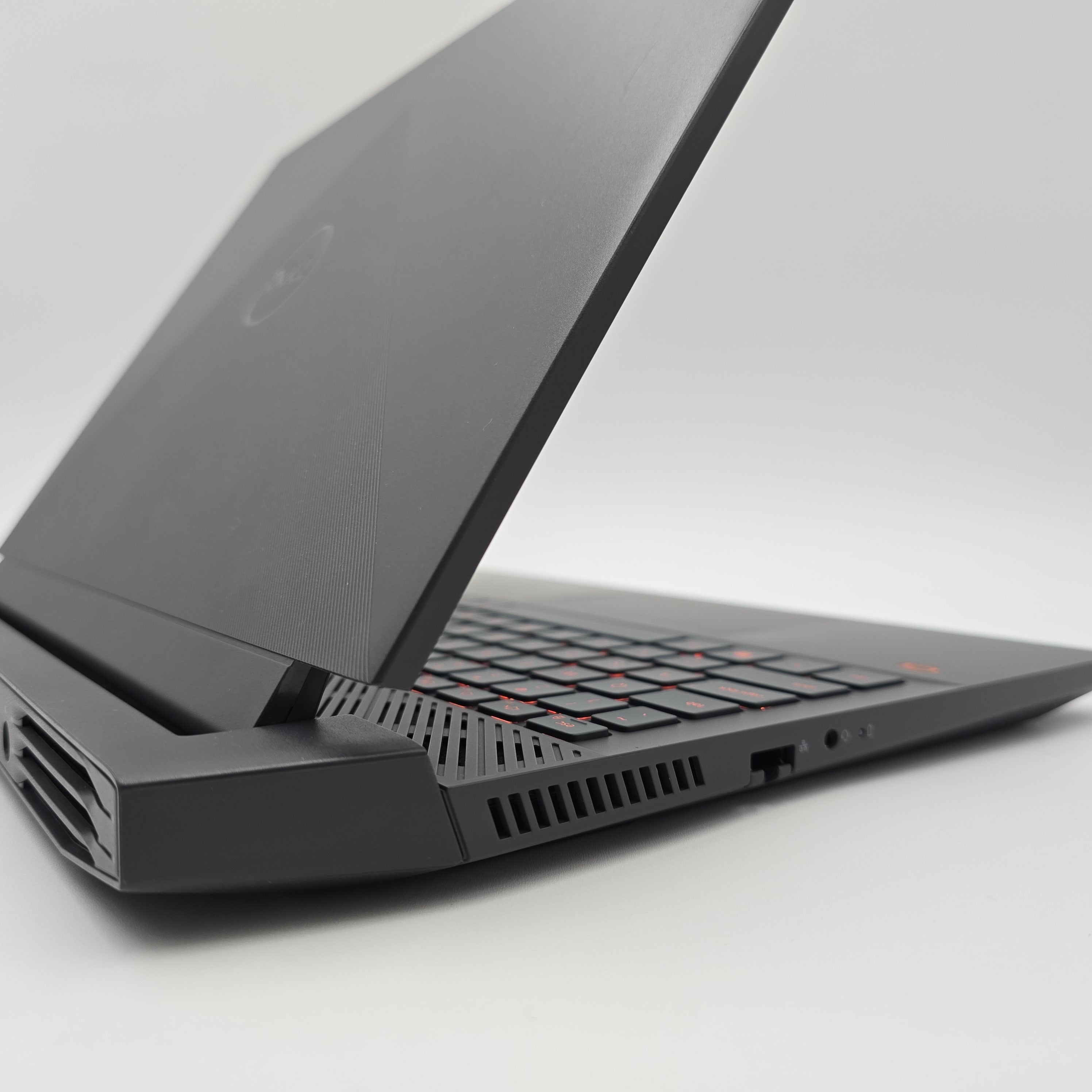 Dell G15 Gaming Laptop, RTX 3050, Intel i7-11800H, FHD 120Hz