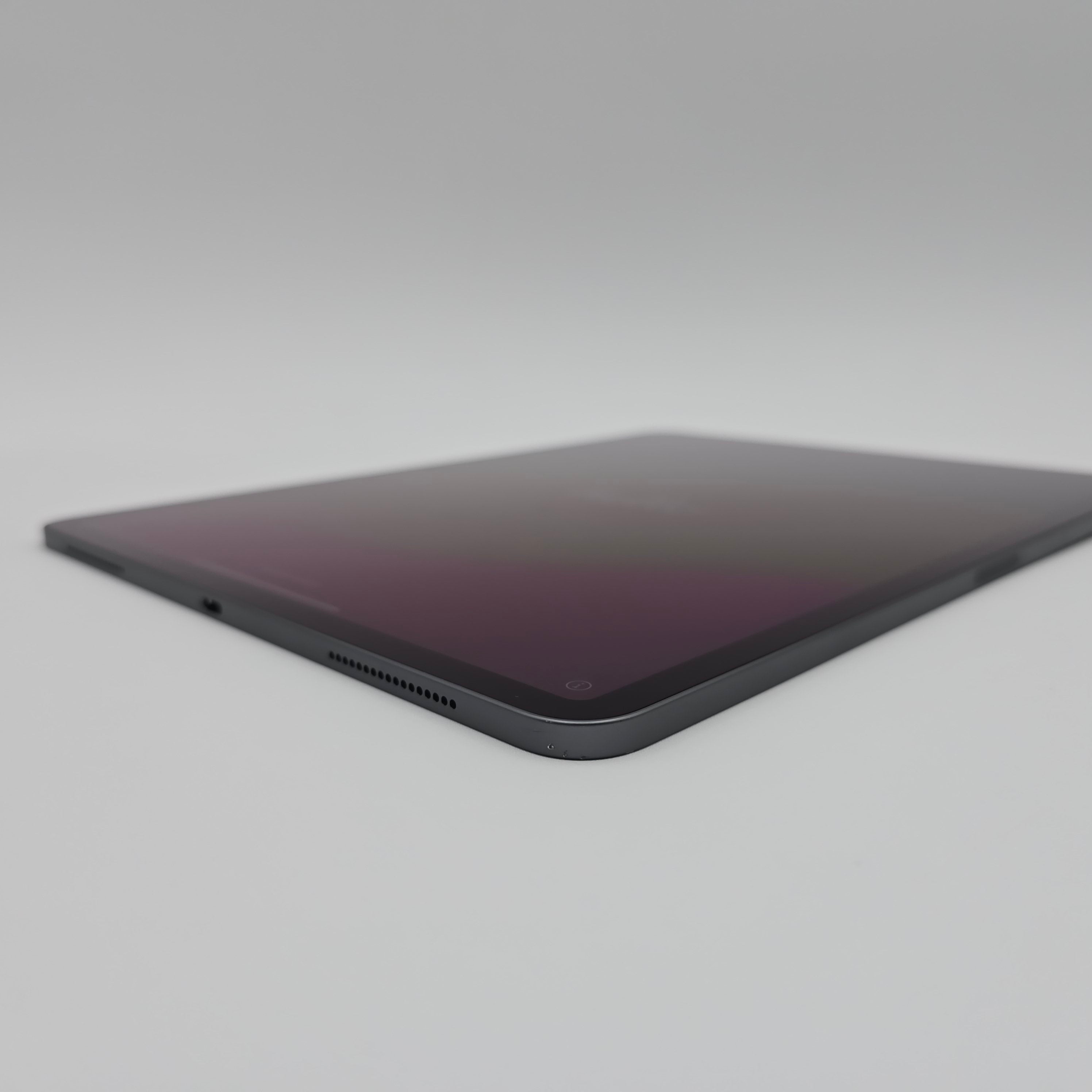 Apple iPad Pro 3rd Gen 12.9", 64GB, WiFi, Space Gray
