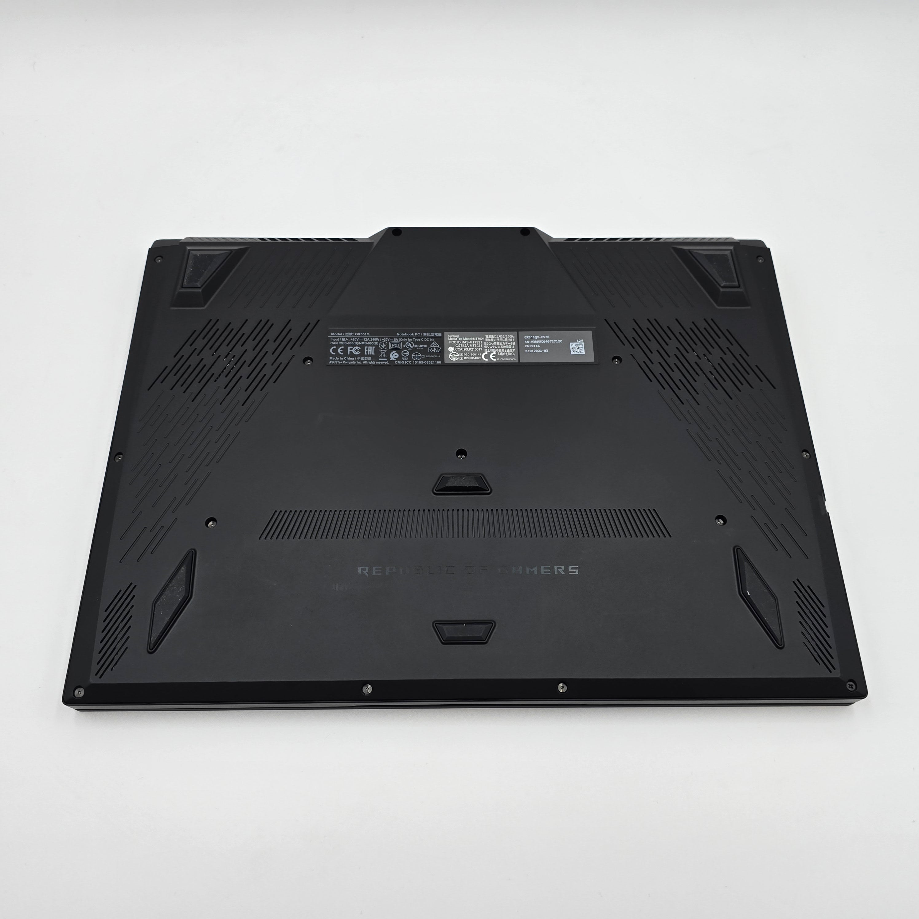 ASUS ROG Zephyrus Duo SE 15 Gaming Laptop, RTX 3060, Ryzen 7 5800H