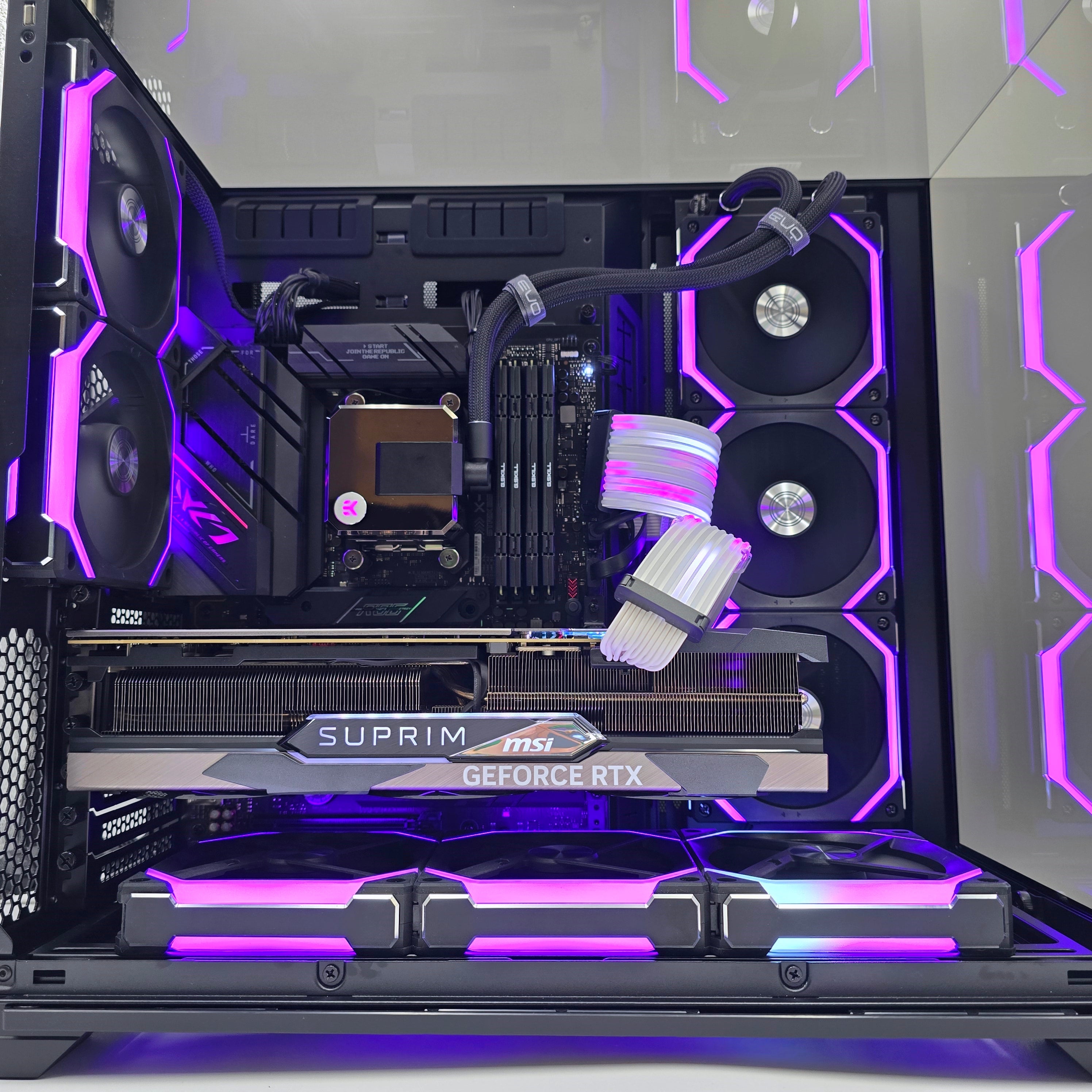 RTX 4090, Ryzen 9 7950X, 64GB DDR5, 4TB NVMe, Brand New Gaming PC