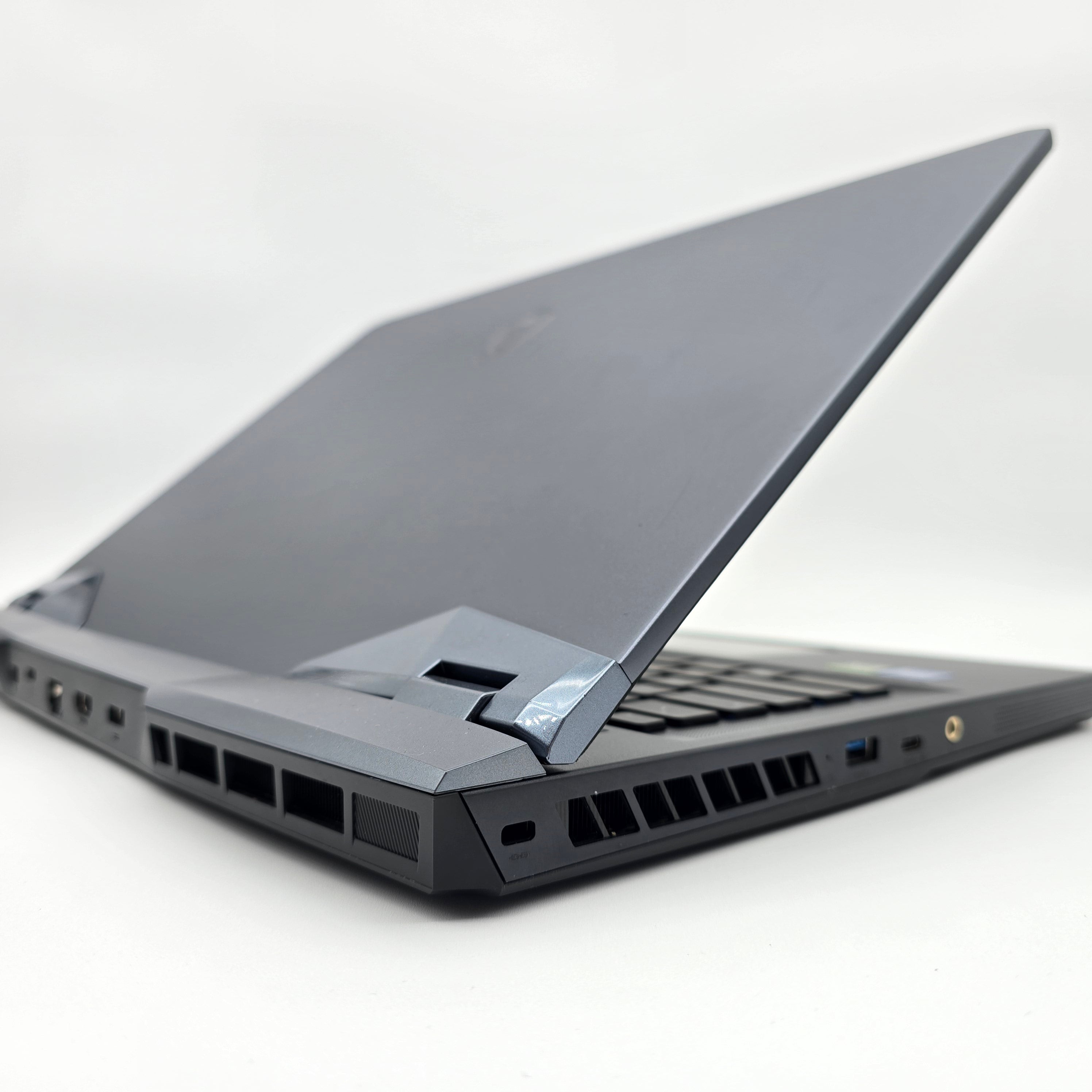 MSI Raider GE76, RTX 3080, Intel i7-12700H, 32GB RAM, 2.5TB NVMe SSD, 17.3" 144Hz Gaming Laptop