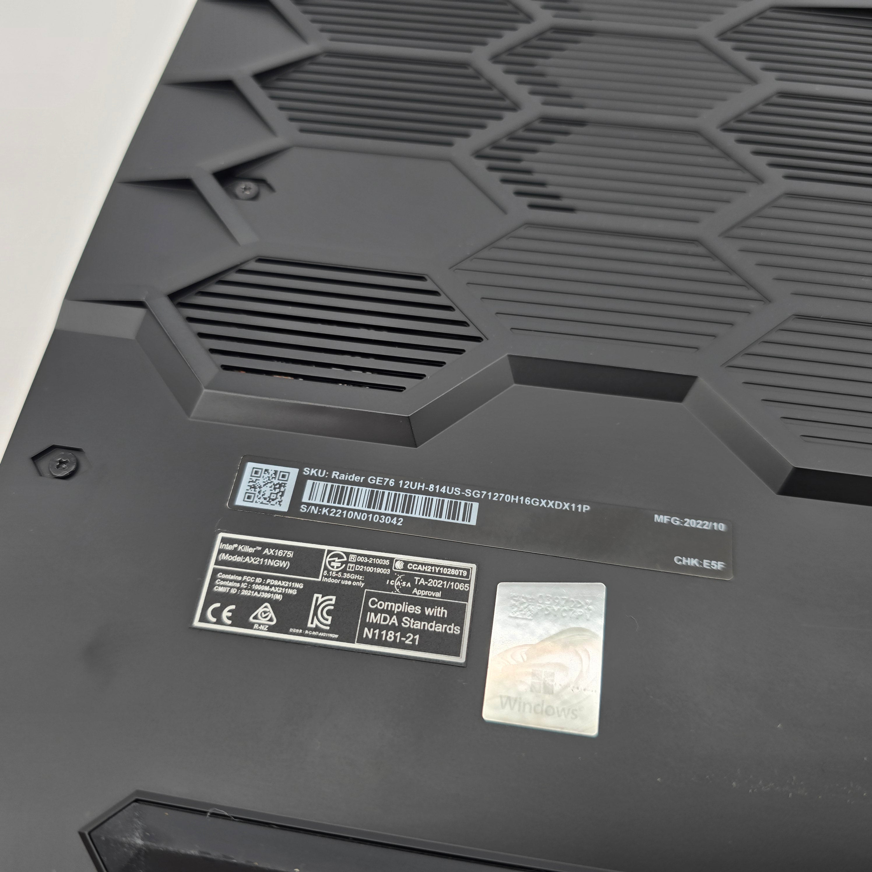 MSI Raider GE76, RTX 3080, Intel i7-12700H, 32GB RAM, 2.5TB NVMe SSD, 17.3" 144Hz Gaming Laptop