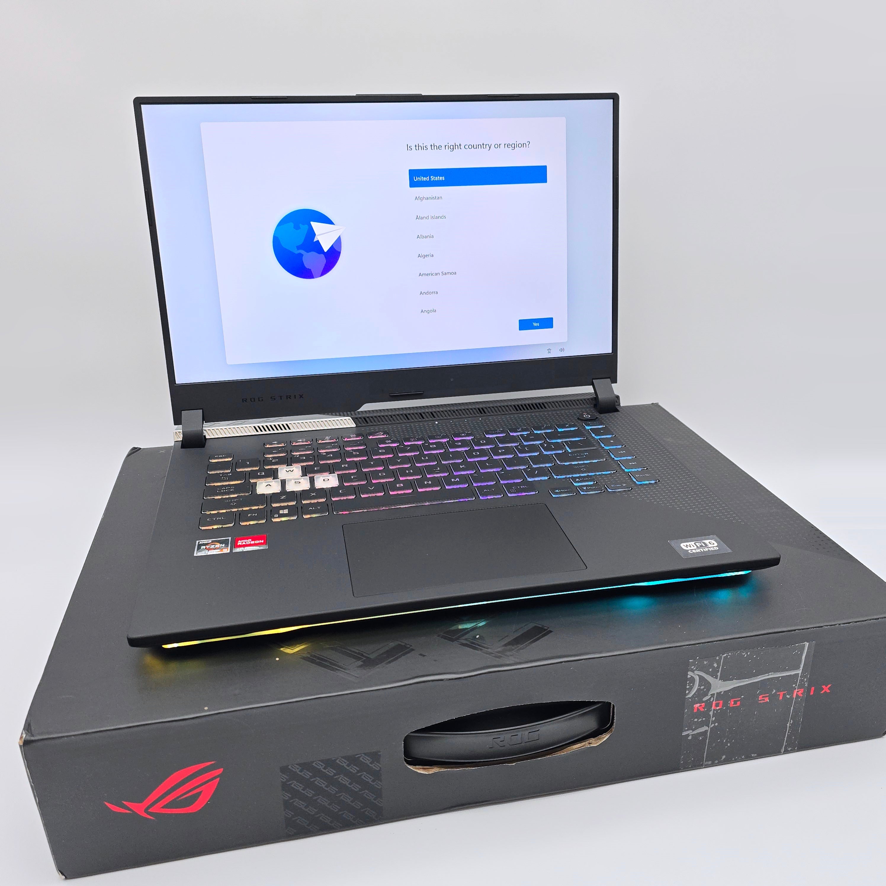 ASUS ROG Strix G15 Advantage Edition, Ryzen 9 5900HX, 16GB RAM, RX 6800M, 300Hz, Gaming Laptop