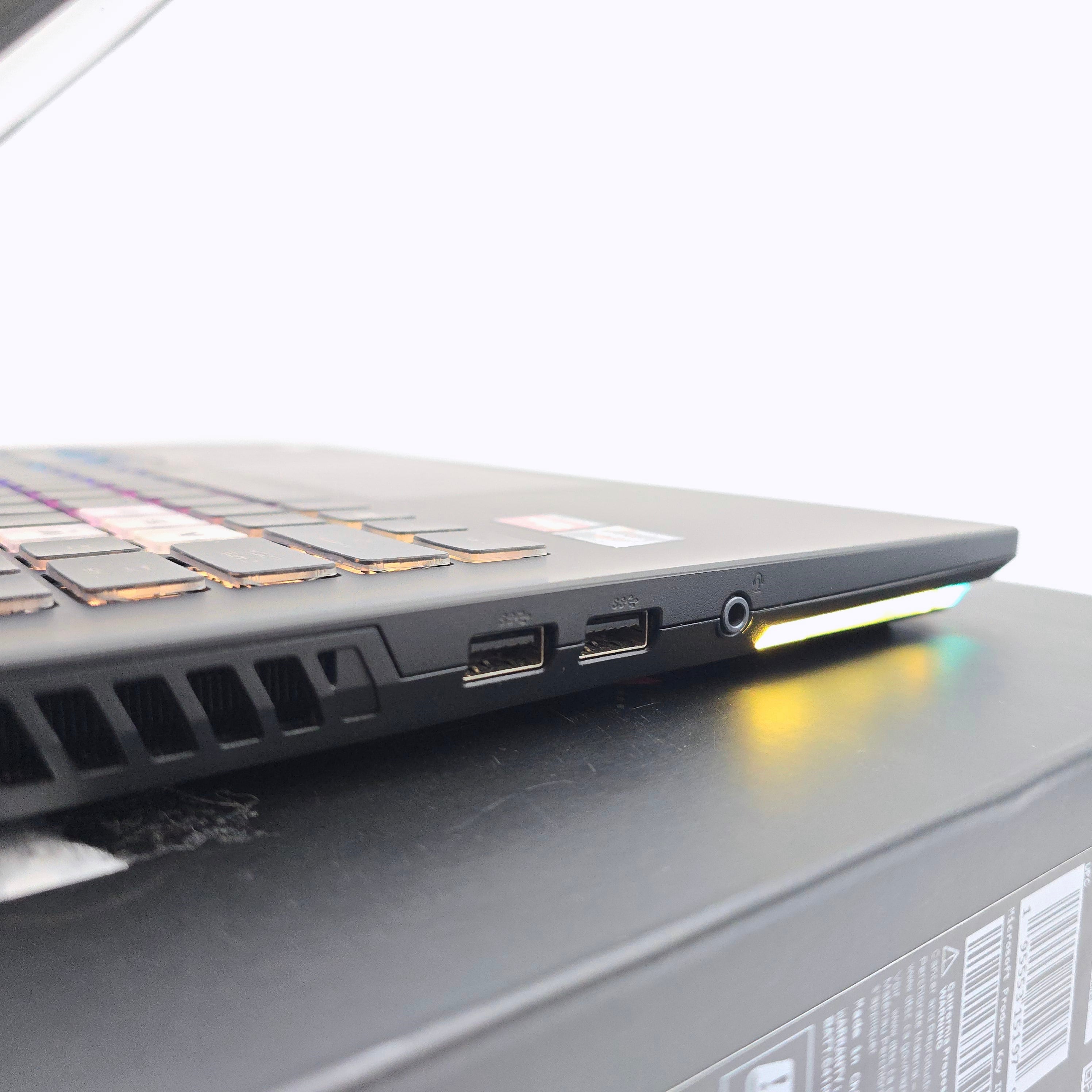 ASUS ROG Strix G15 Advantage Edition, Ryzen 9 5900HX, 16GB RAM, RX 6800M, 300Hz, Gaming Laptop