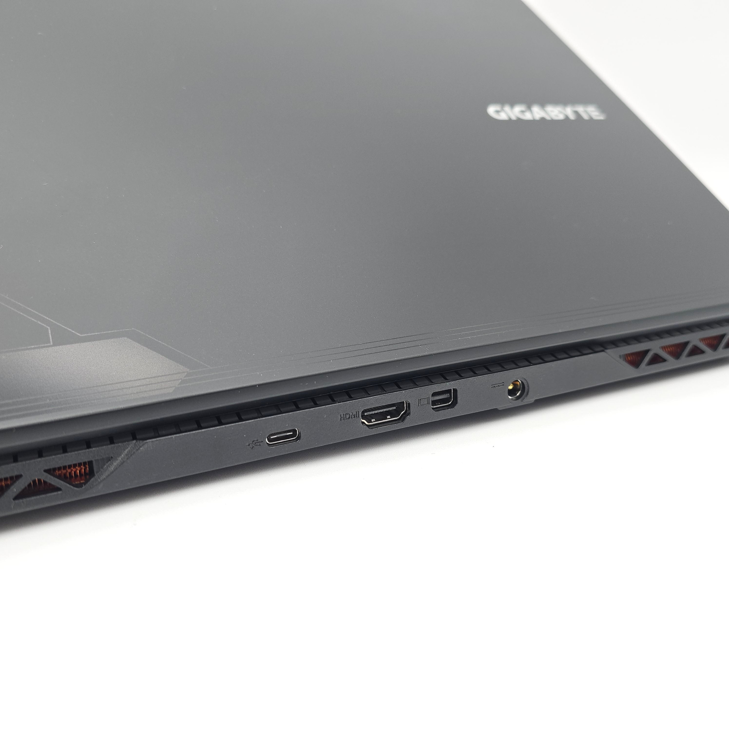 Gigabyte G5, RTX 4060, Intel i7-12650H, 16GB DDR5, 144Hz Gaming Laptop