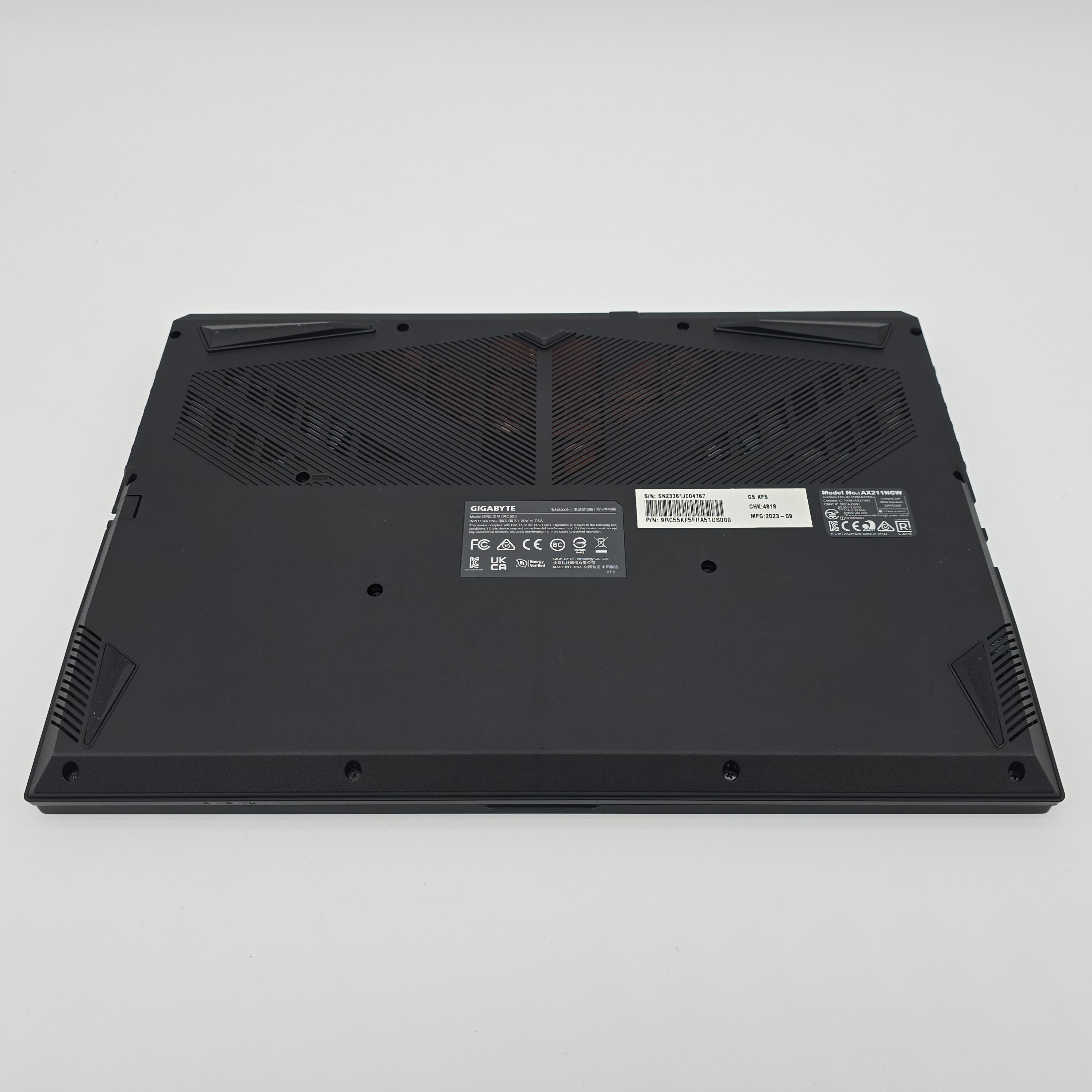 Gigabyte G5, RTX 4060, Intel i7-12650H, 16GB DDR5, 144Hz Gaming Laptop