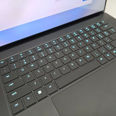 Razer Blade 16 OLED, RTX 4090, Intel i9-14900HX, 2TB NVMe, 64GB DDR5, Like New