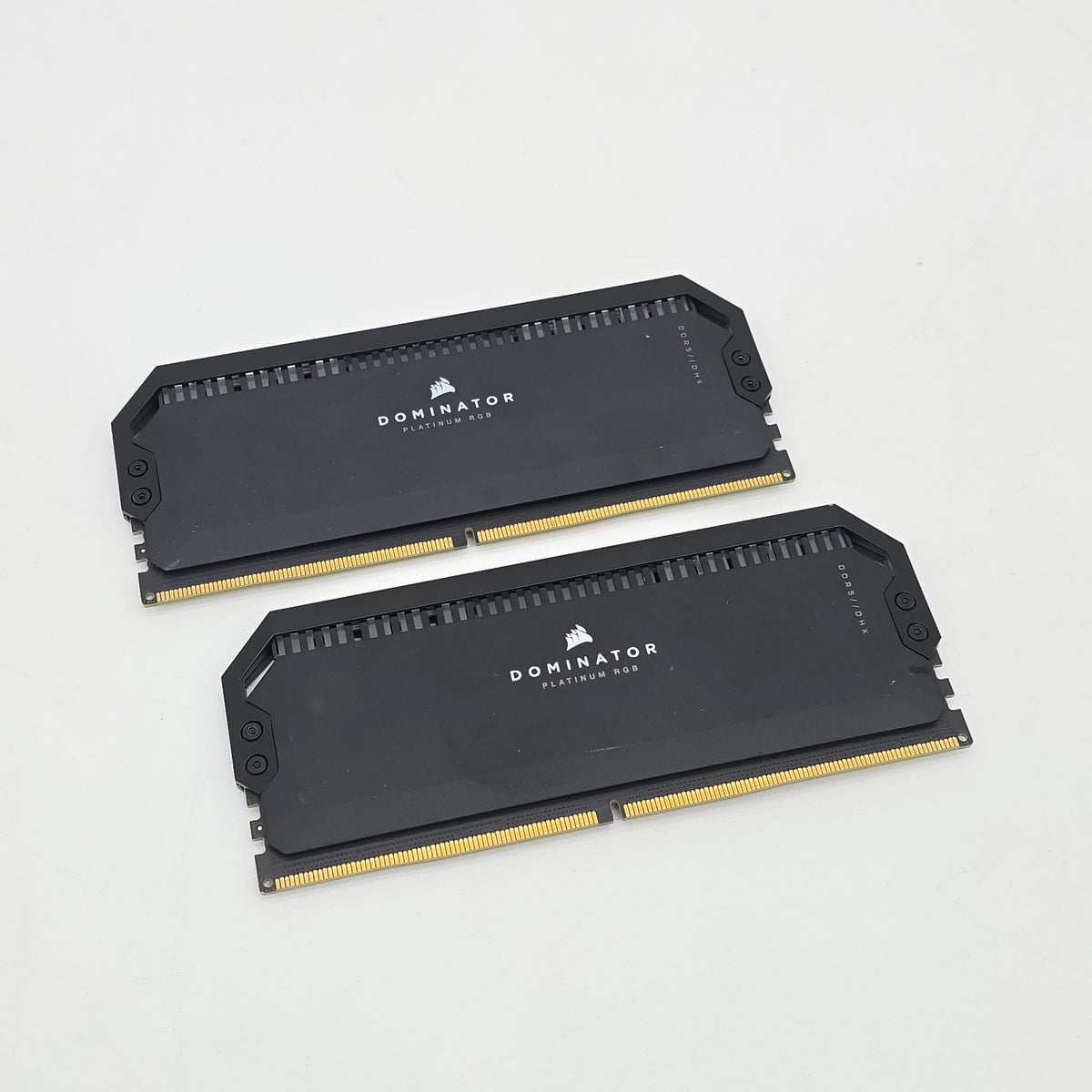 32GB DDR5 Corsair Dominator Platinum RGB RAM, 2x16GB Sticks, 6000MHz, CL36-38-38-76