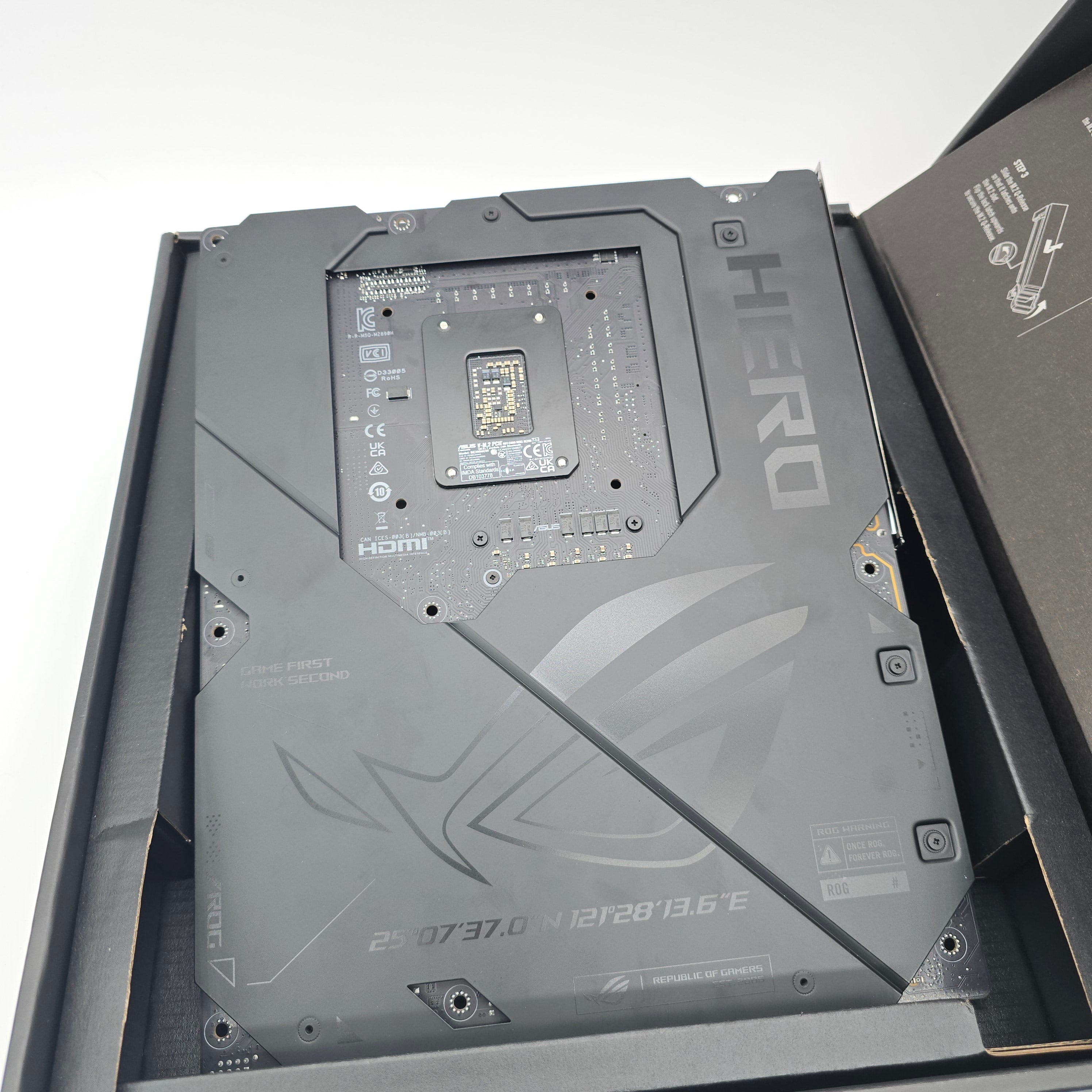 ASUS ROG Maximus Z890 Hero, Intel Socket LGA 1851, ATX Desktop Gaming Motherboard