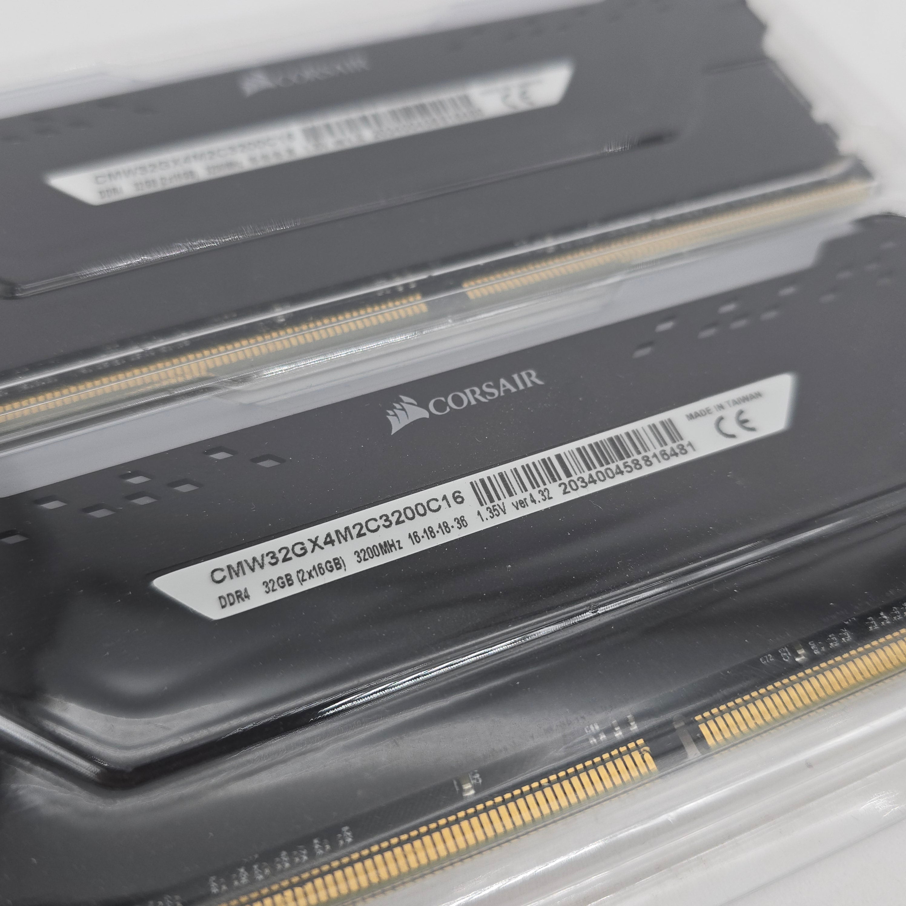 32GB Corsair Vengeance RGB Pro 3200MHz, CL16-18-18-36, 2x16GB Sticks, DDR4 Desktop Memory