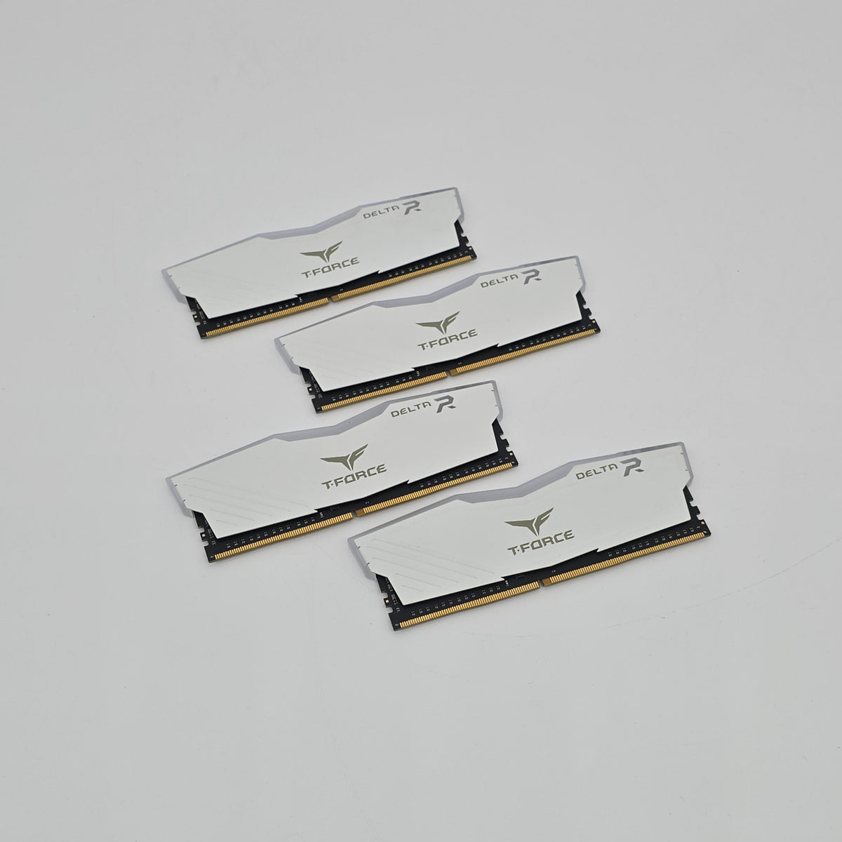 32GB Teamgroup TForce DDR4 RAM 3600MHz, CL18-22-22-42 Desktop Computer Memory