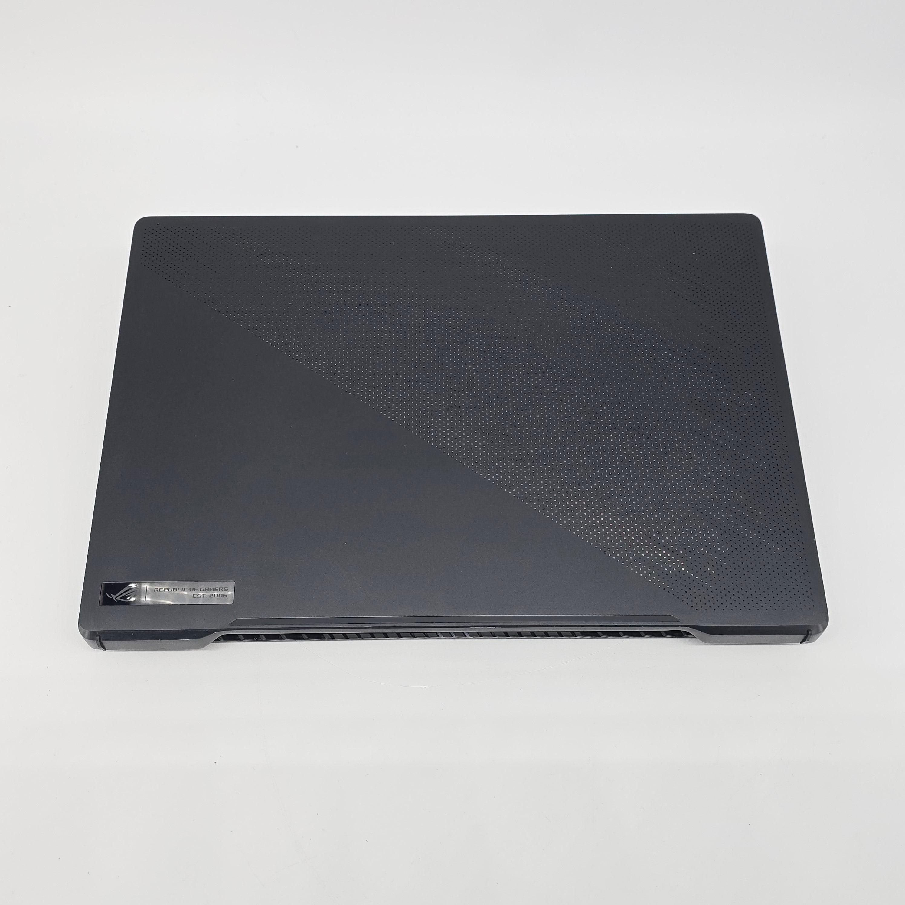 ASUS ROG Zephyrus M16, RTX 3060, Intel i9-11900H, 16GB DDR4, QHD+ Gaming Laptop