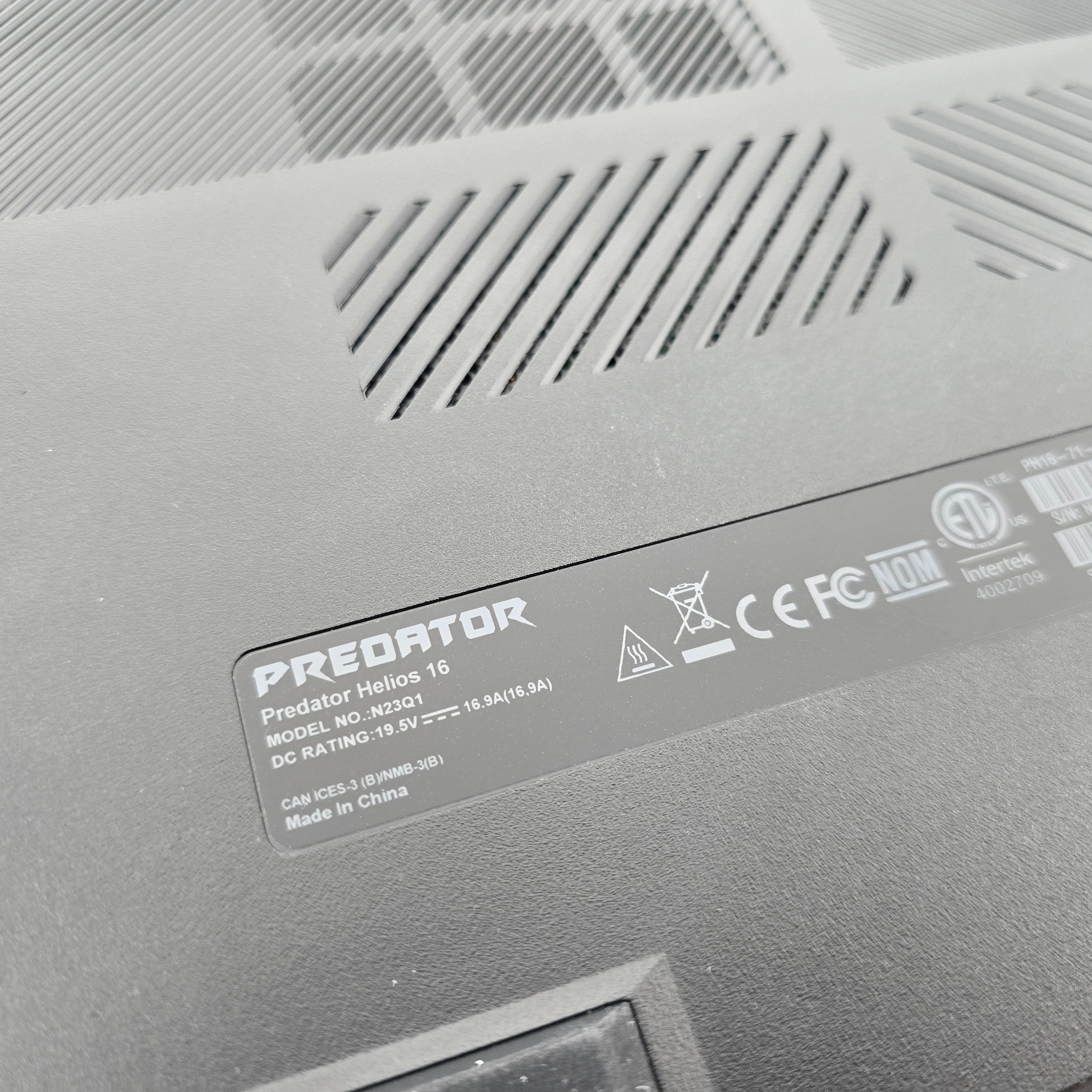 Acer Predator Helios 16, RTX 4080, Intel i9-13900HX, 32GB, 16" QHD+ 240Hz, High End Gaming Laptop