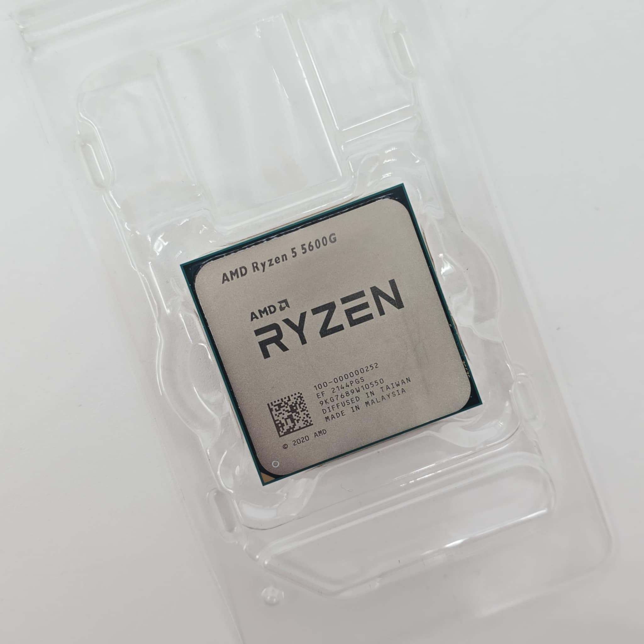 AMD Ryzen 5 5600G Desktop Gaming Processor CPU with Integrated Graphics, Socket AM4