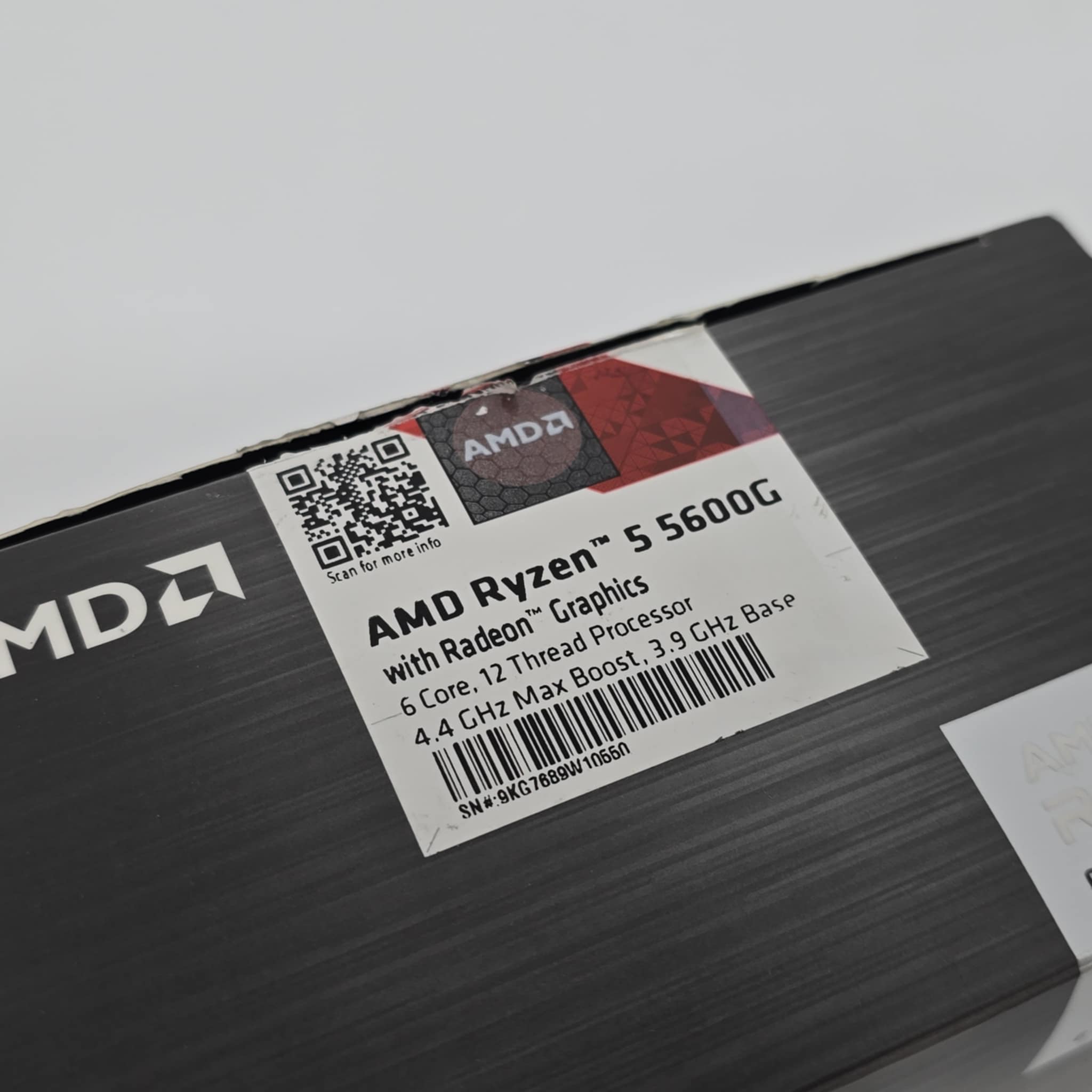 AMD Ryzen 5 5600G Desktop Gaming Processor CPU with Integrated Graphics, Socket AM4