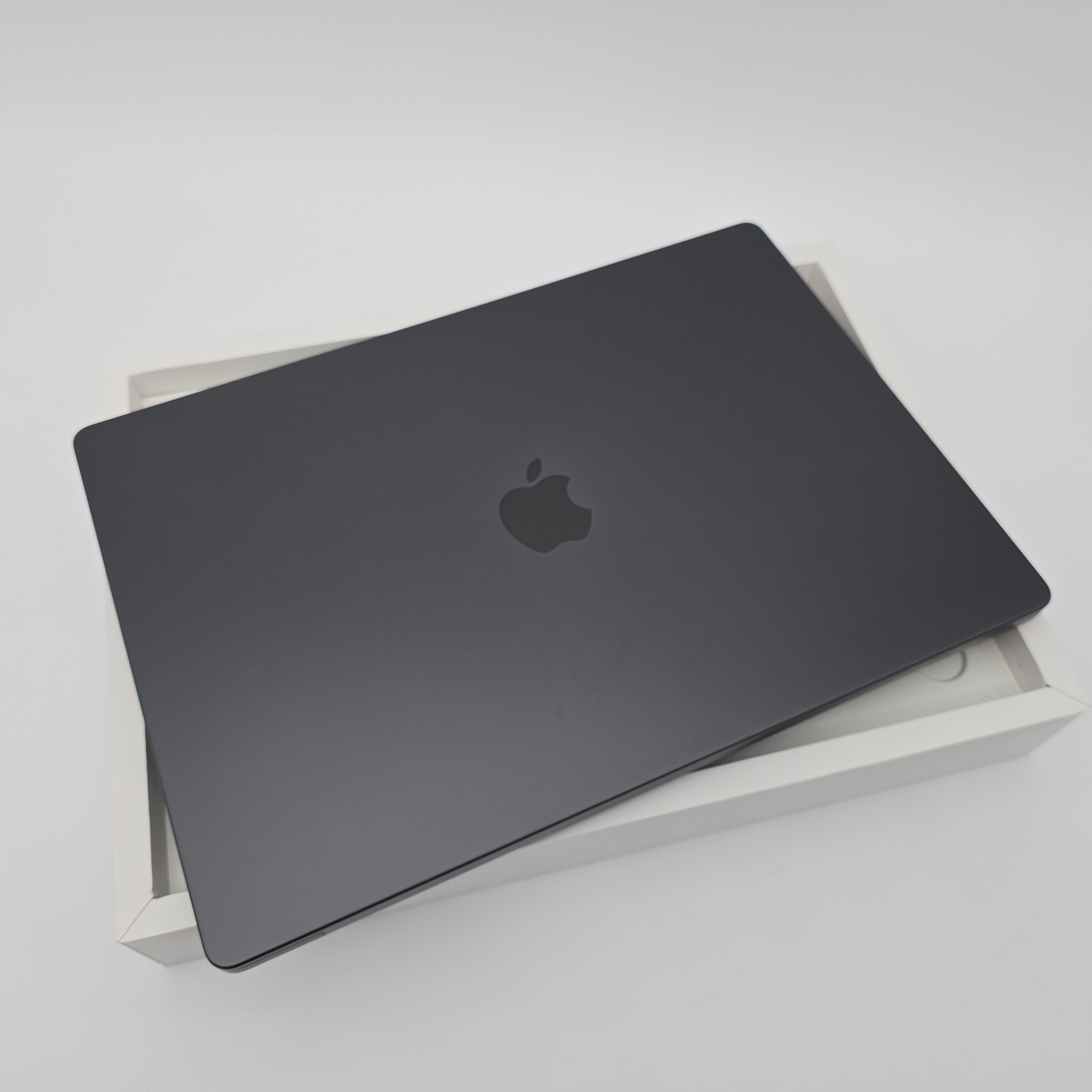 Apple Macbook Pro 16" M3 Pro, 36GB RAM, 512GB SSD