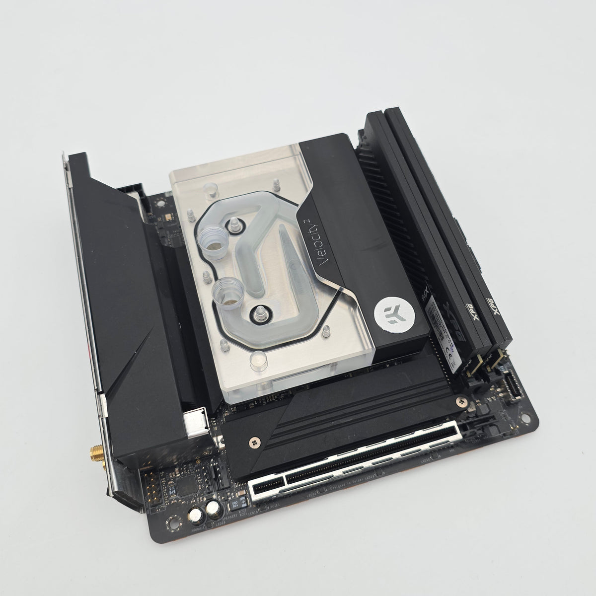 ASRock B550 Phantom Gaming ITX Gaming Motherboard, AMD Ryzen 5 5600X Processor CPU, XPG 16GB DDR4, EK Waterblock Combo