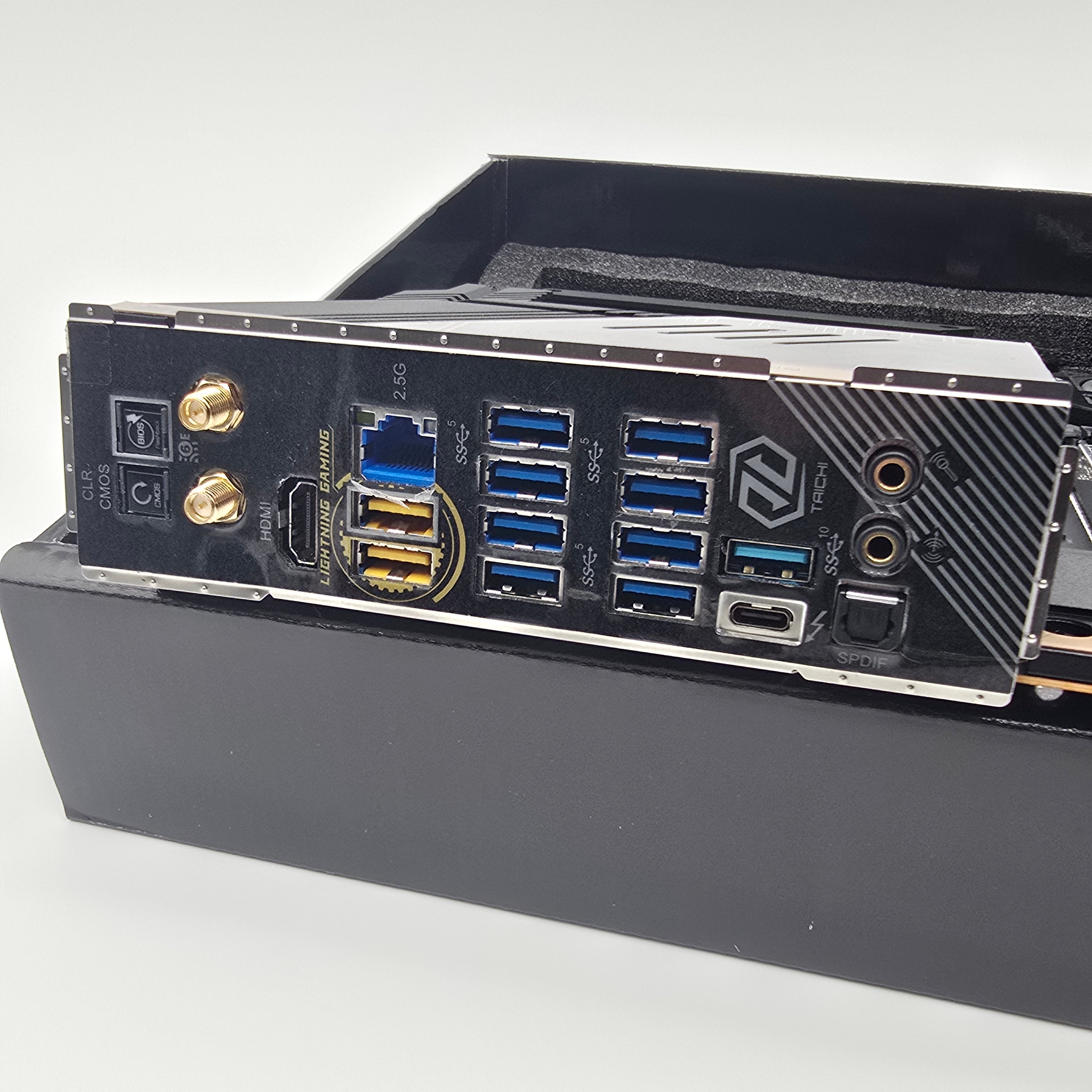 ASRock B650E Taichi WiFi, Socket AM5 AMD Gaming Motherboard