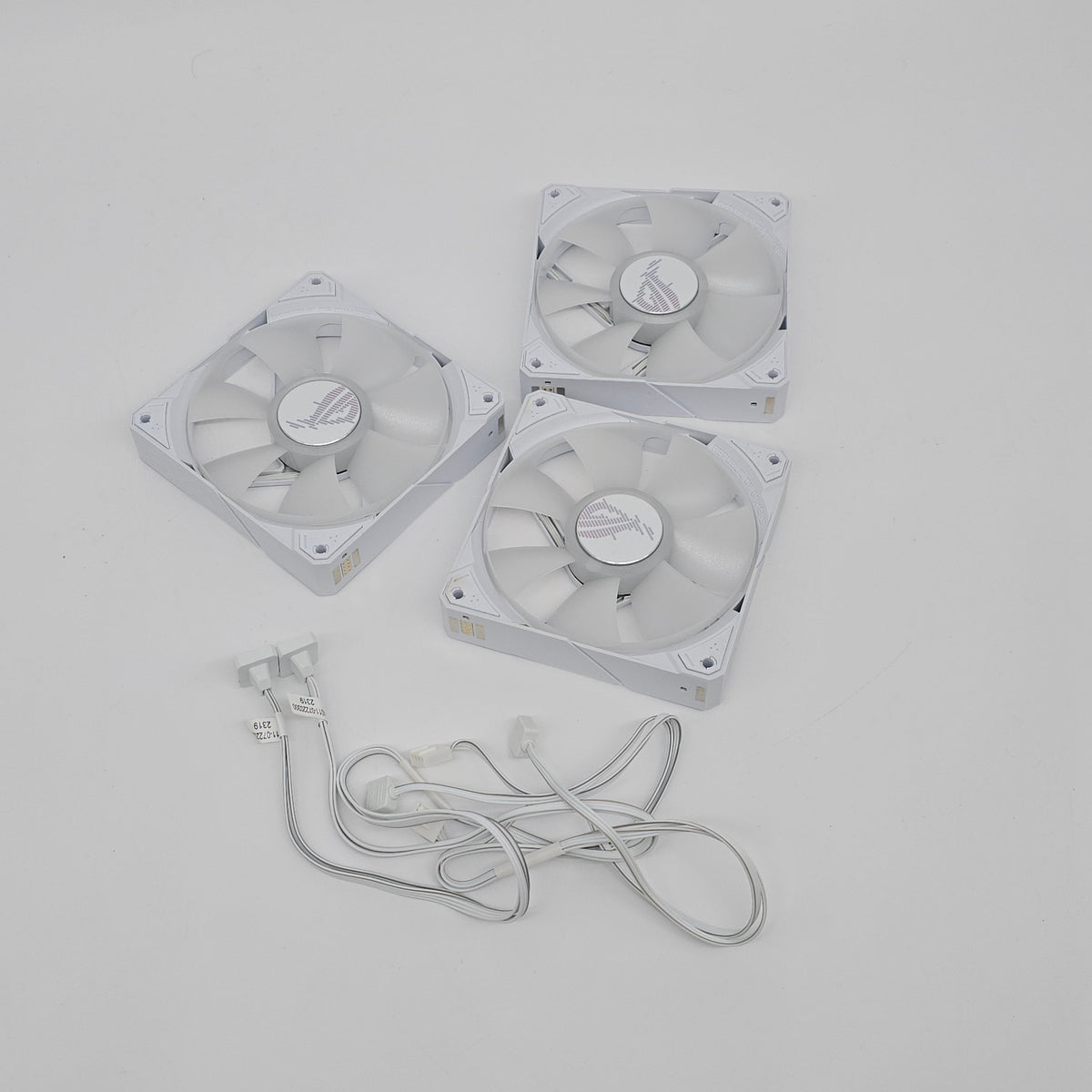 ASUS ROG MF-12S 120mm ARGB Fan White, 3-Pack