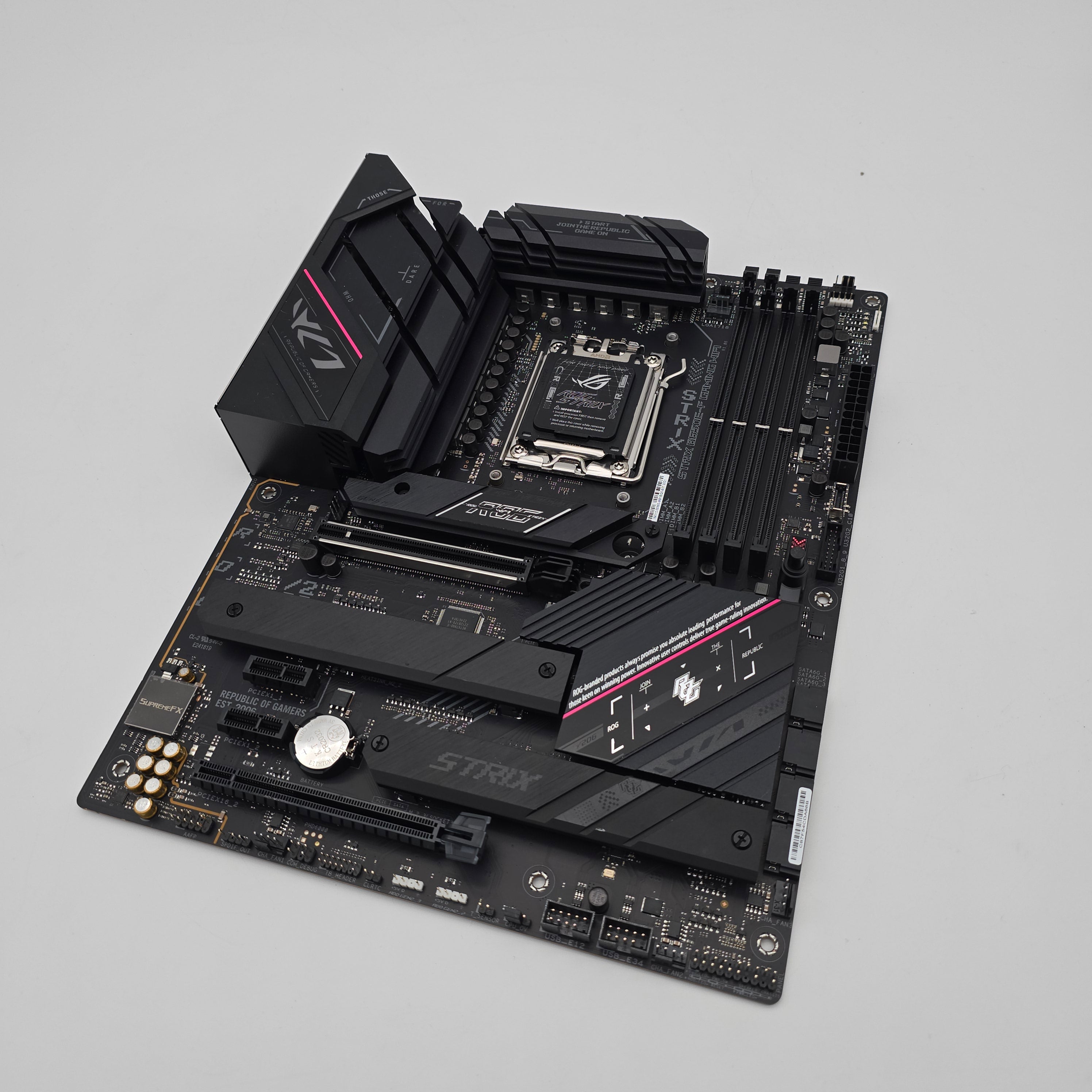 ASUS ROG STRIX B650E-F Gaming WiFi, Socket AM5, ATX Desktop Gaming Motherboard