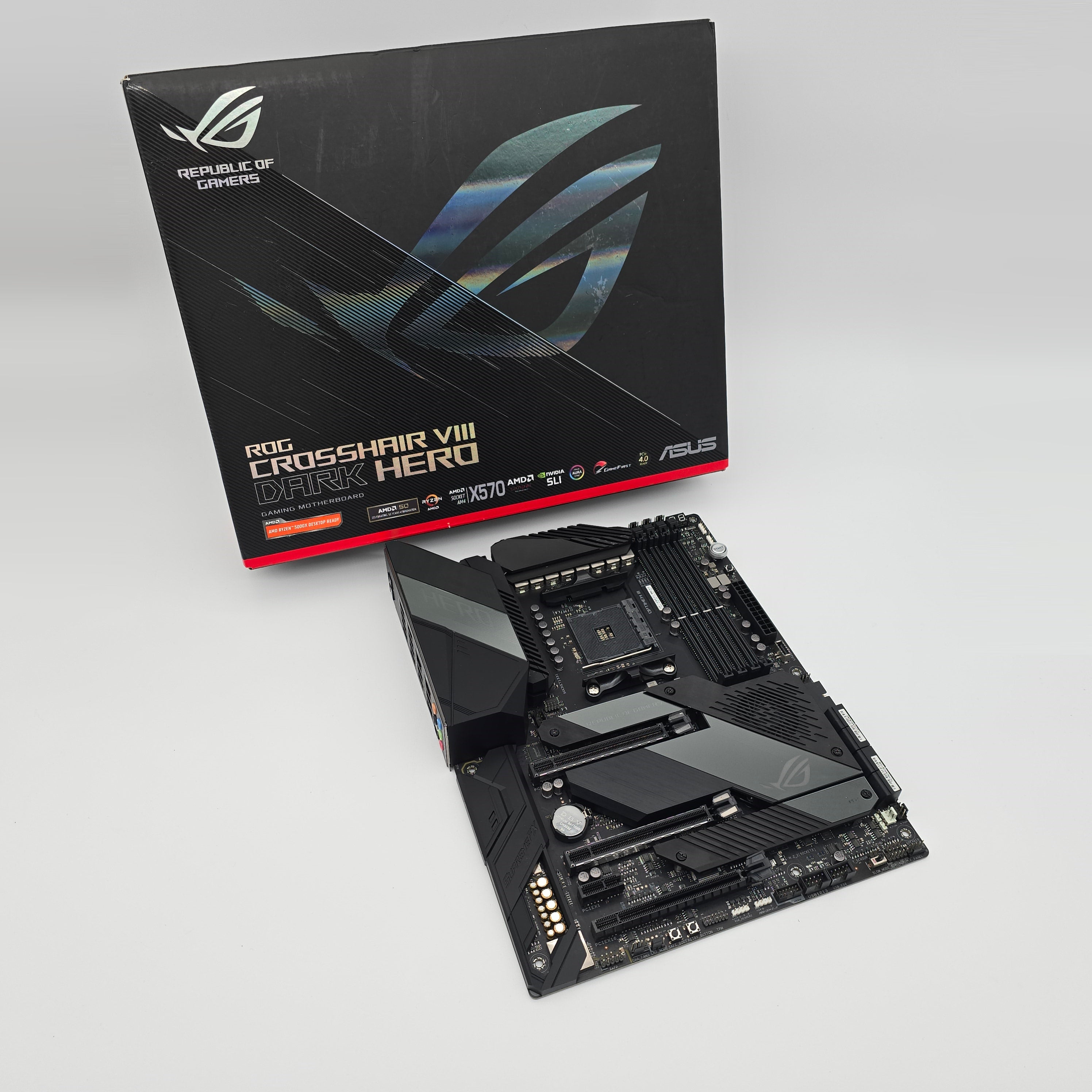 ASUS ROG STRIX Crosshair VIII HERO Motherboard, Socket AM4 AMD Gaming Motherboard with Box
