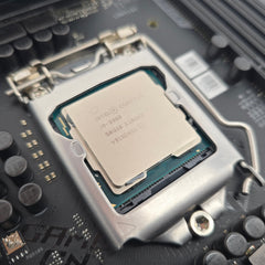 Intel i9-9900, ASUS ROG STRIX Z390-E, Gaming CPU + Motherboard Combo
