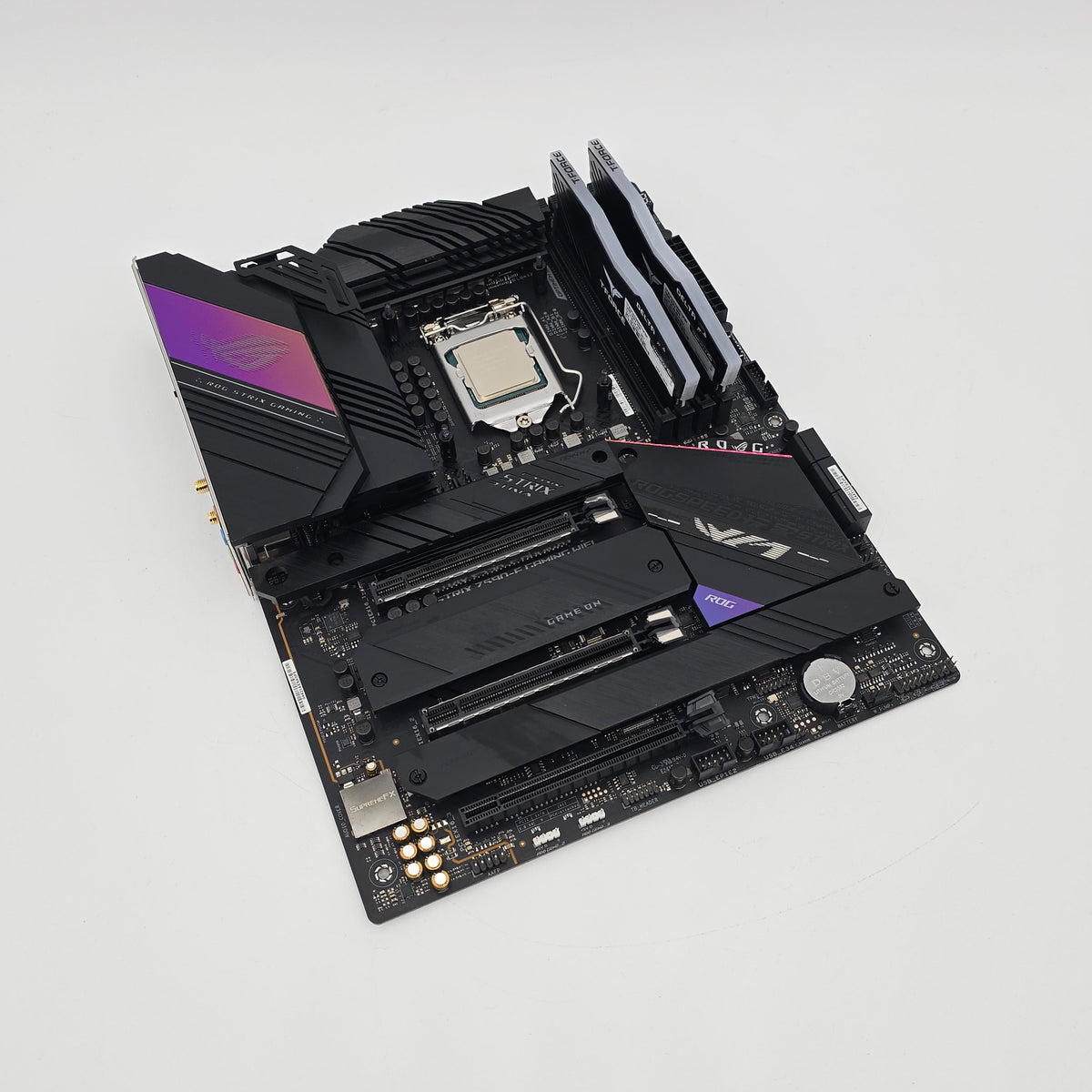 ASUS ROG STRIX Z590-E, Intel i9-11900KF, 32GB DDR4, Gaming Motherboard+CPU+RAM Combo