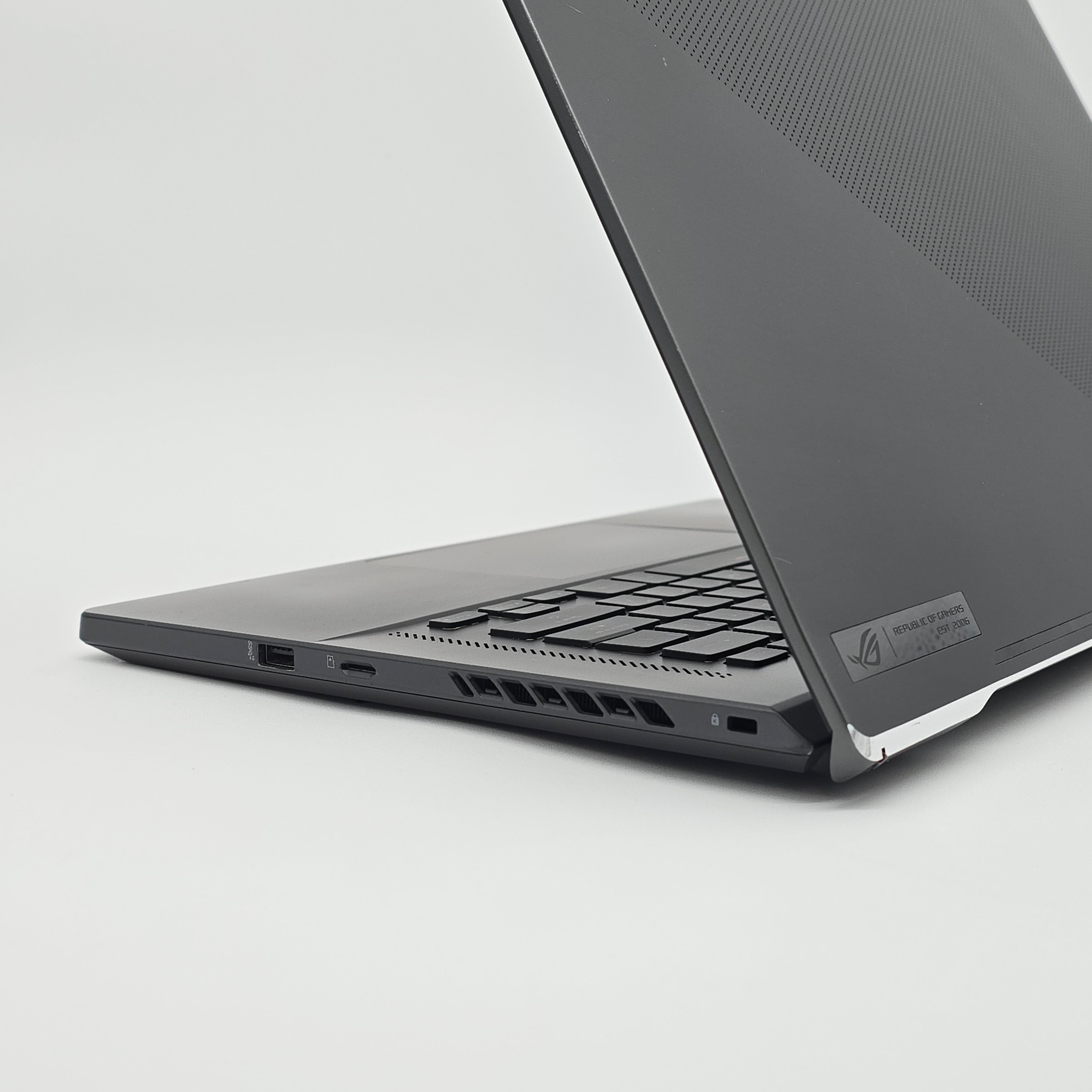 ASUS ROG Zephyrus G15, RTX 3070, Ryzen 9 5900HS, 16GB, 1TB, QHD 165Hz Gaming Laptop