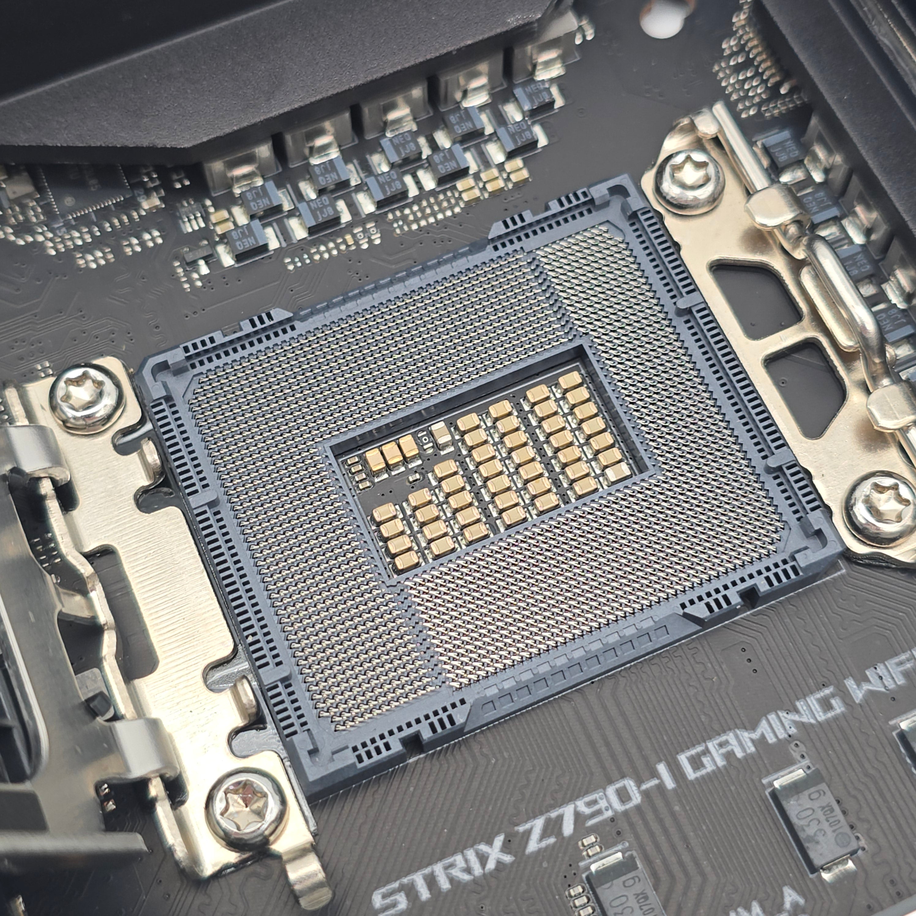 ASUS ROG STRIX Z790-I Gaming WiFi Gaming Motherboard, G.Skill Trident Z5 RGB 32GB DDR5 7200MHz CL34 Memory RAM Combo