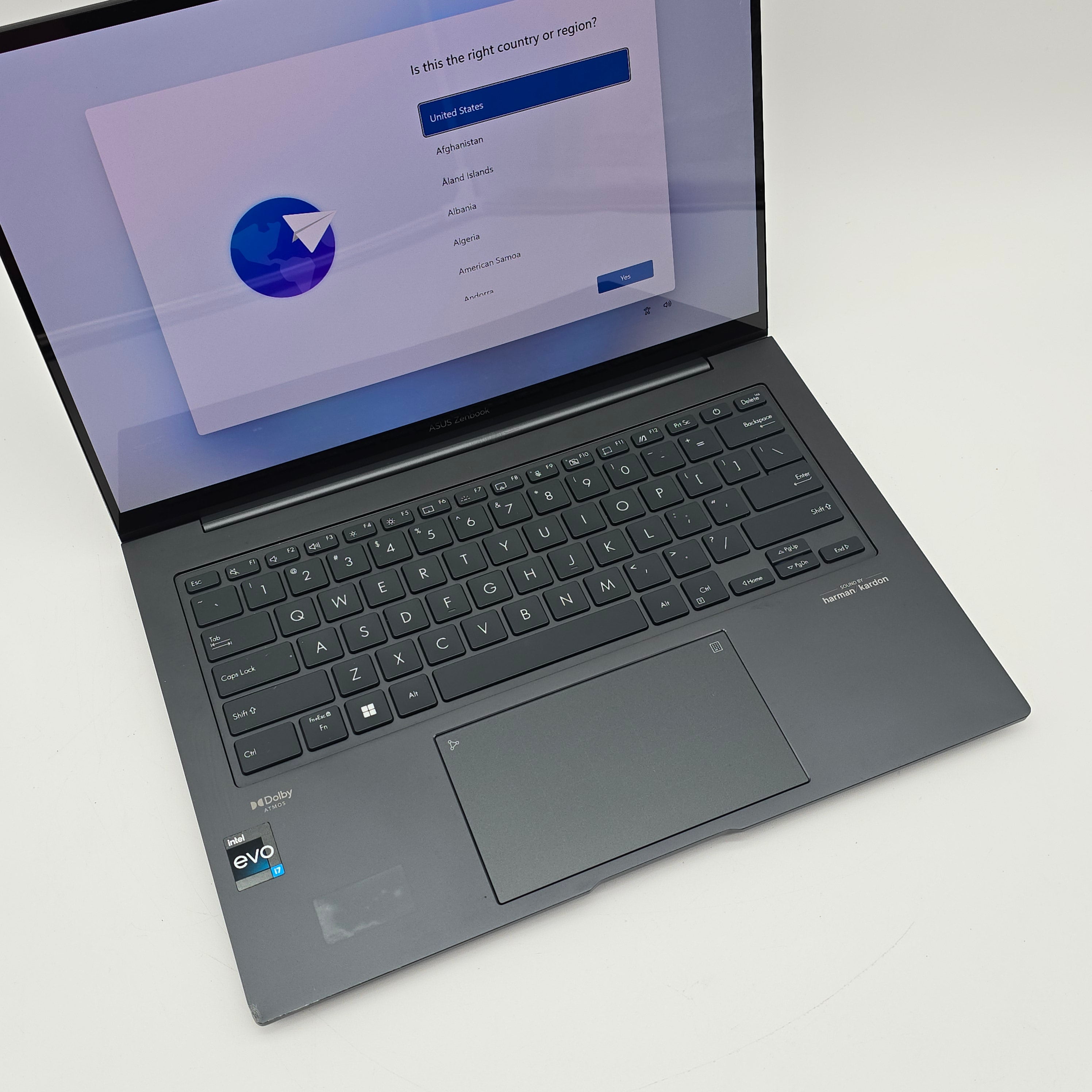 ASUS Zenbook 14x OLED 120Hz, Intel i7-13700H, 1TB NVMe, 2880x1800p Touchscreen QHD+