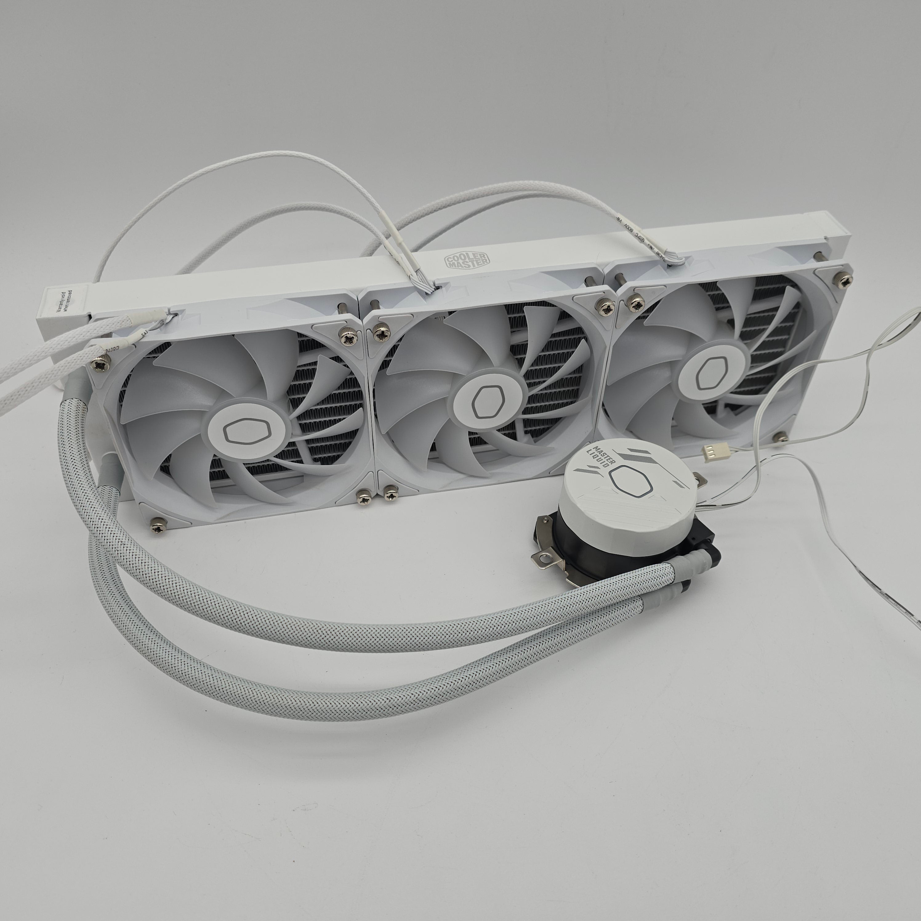 Cooler Master MasterLiquid 360L, 360mm AIO Liquid Cooler w/ RGB, 3x 120mm RGB Fans, White