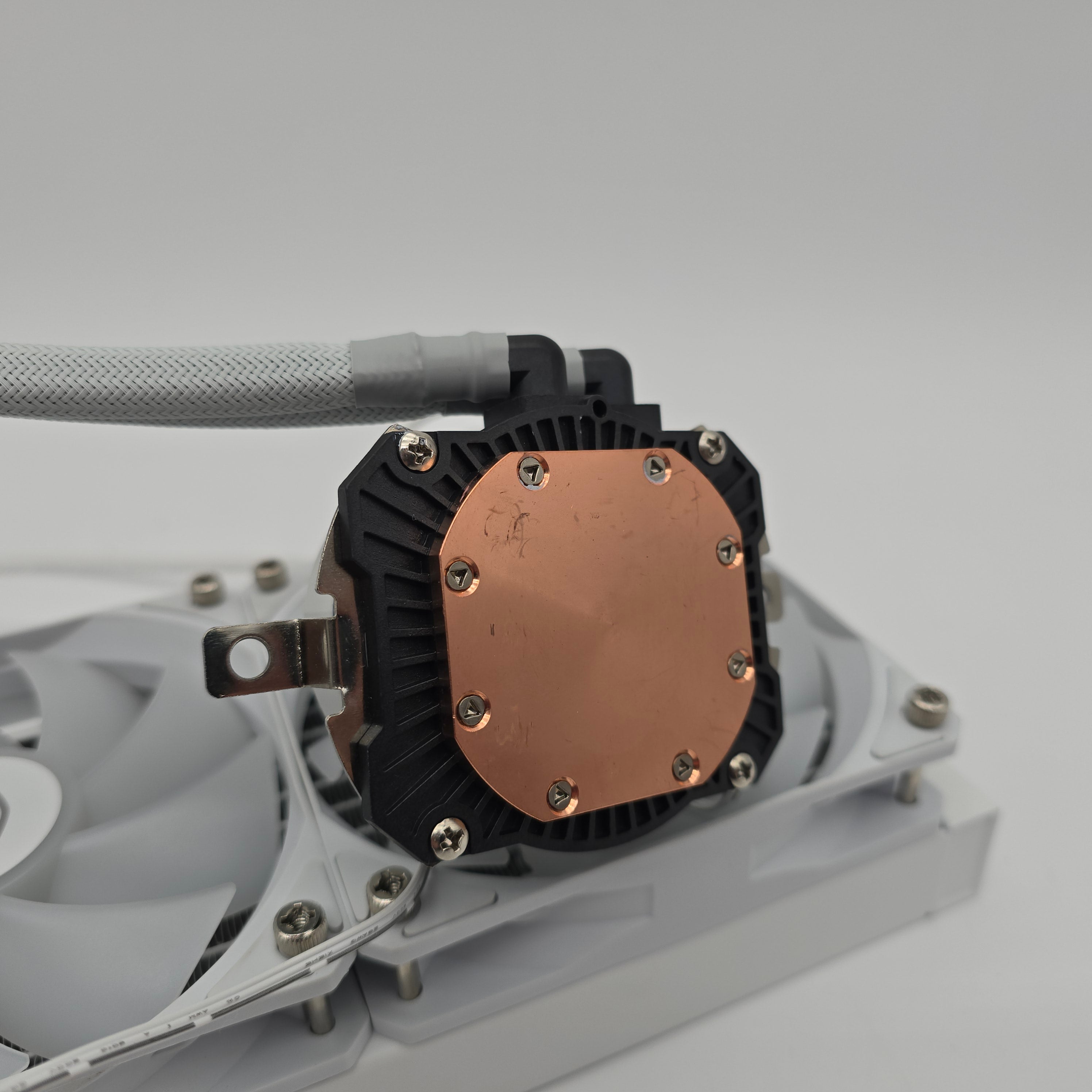 Cooler Master MasterLiquid 360L, 360mm AIO Liquid Cooler w/ RGB, 3x 120mm RGB Fans, White