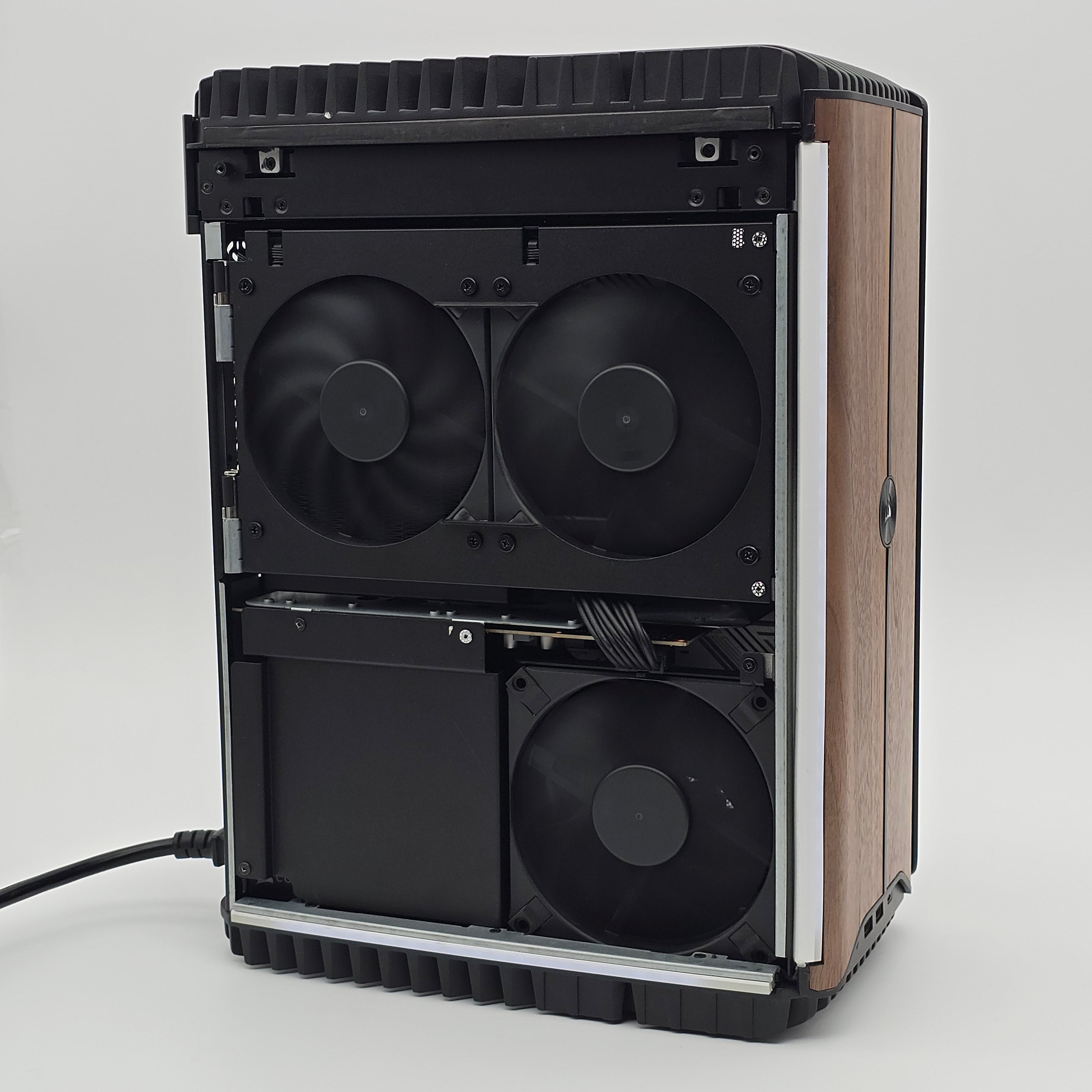 RTX 4090, Intel i9-14900K, 64GB DDR5, 4TB NVMe, Corsair ONE i500 Micro-ATX Gaming PC Liquid Cooled