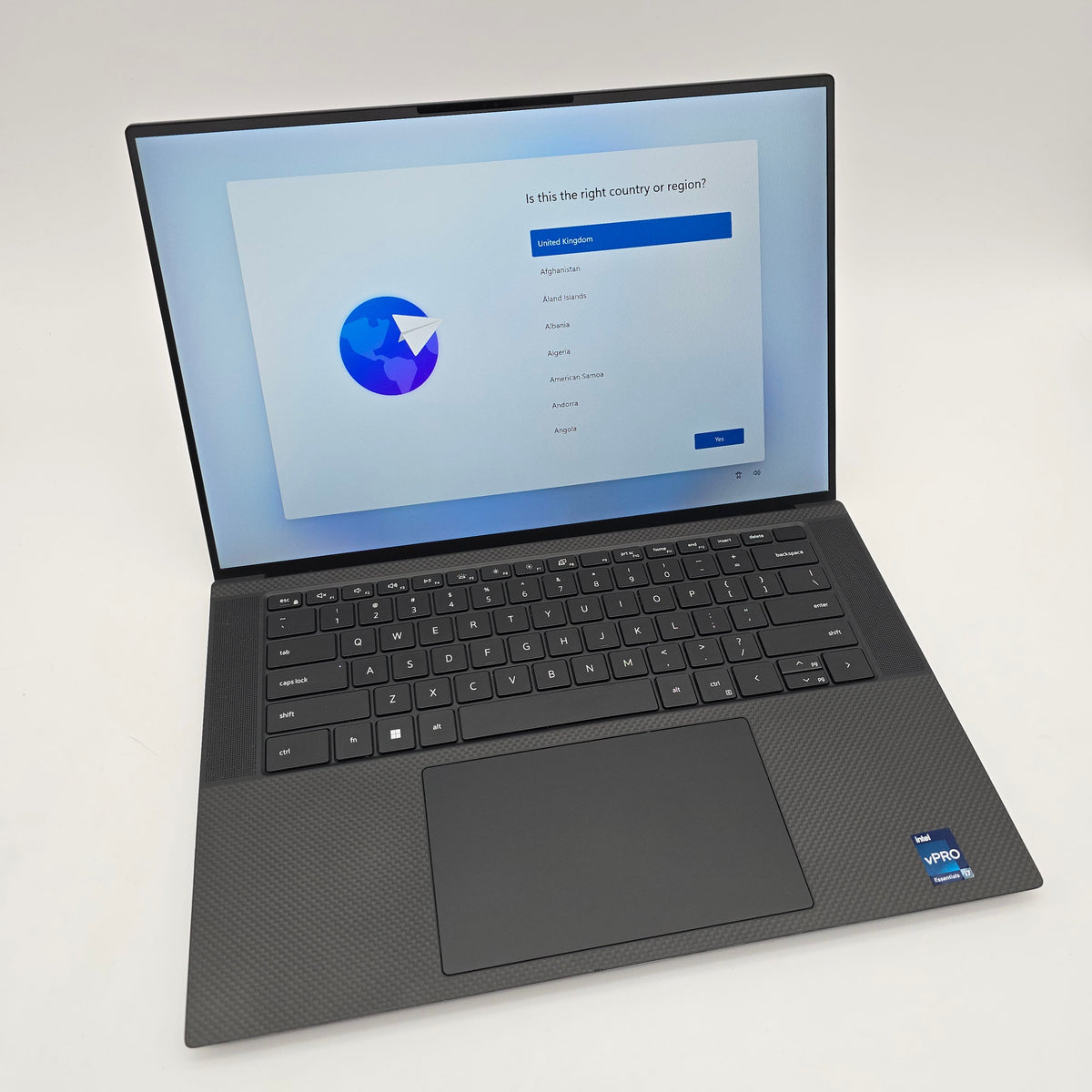 Dell Precision 5570, RTX A2000, i7-12700H, 32GB DDR5, 512GB NVMe, 15.6" WUXGA 60Hz, Windows Workstation Laptop