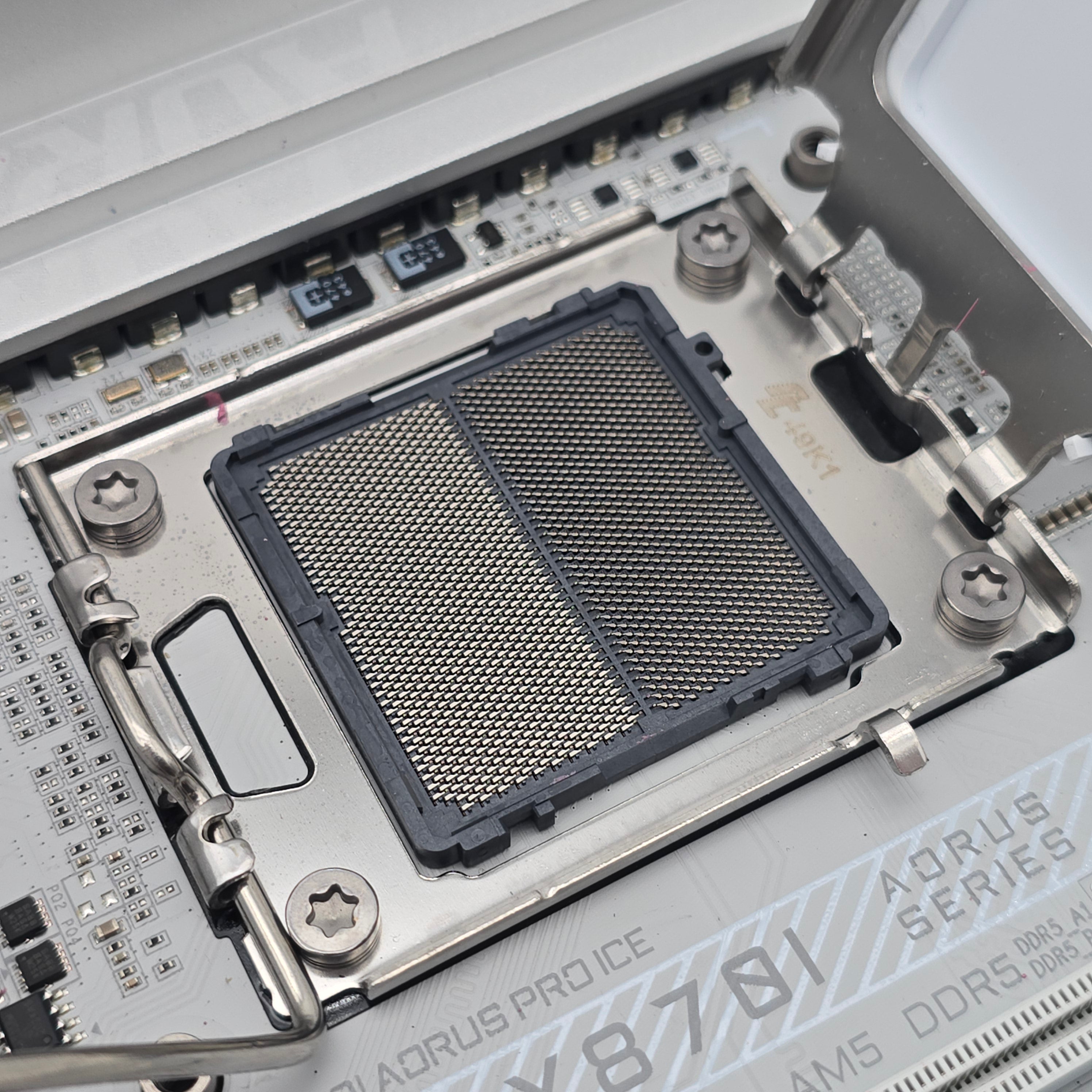 Gigabyte Aorus X870I Aorus Pro Ice, AMD Socket AM5, Mini-ITX Desktop Gaming Motherboard