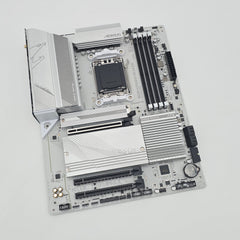 Gigabyte B650 Aorus Elite AX Ice, AMD AM5 Socket ATX Gaming Motherboard