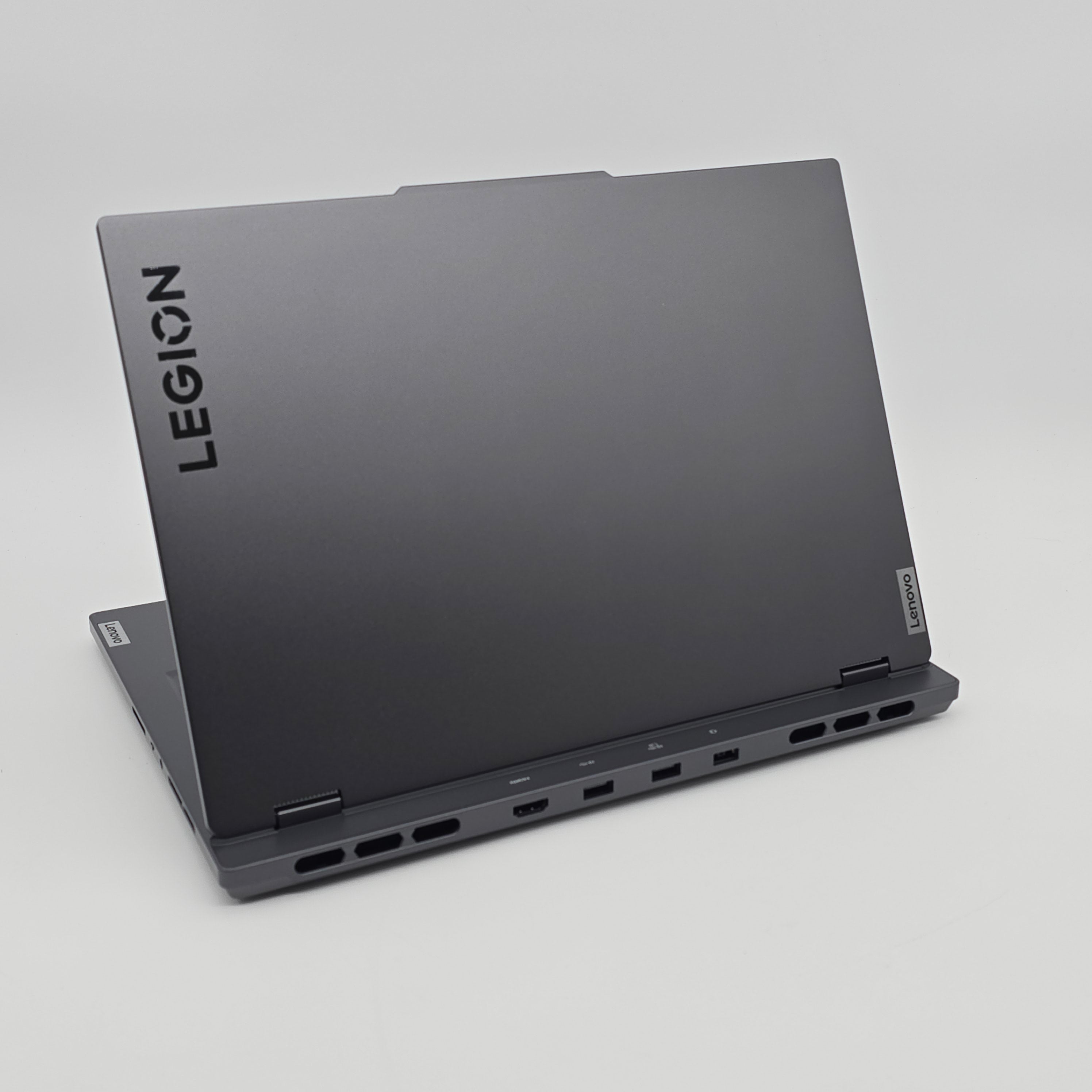 Lenovo Legion Slim 5 OLED Gen 8, RTX 4060, Ryzen 7 7840HS, 16GB DDR5, 120Hz Gaming Laptop
