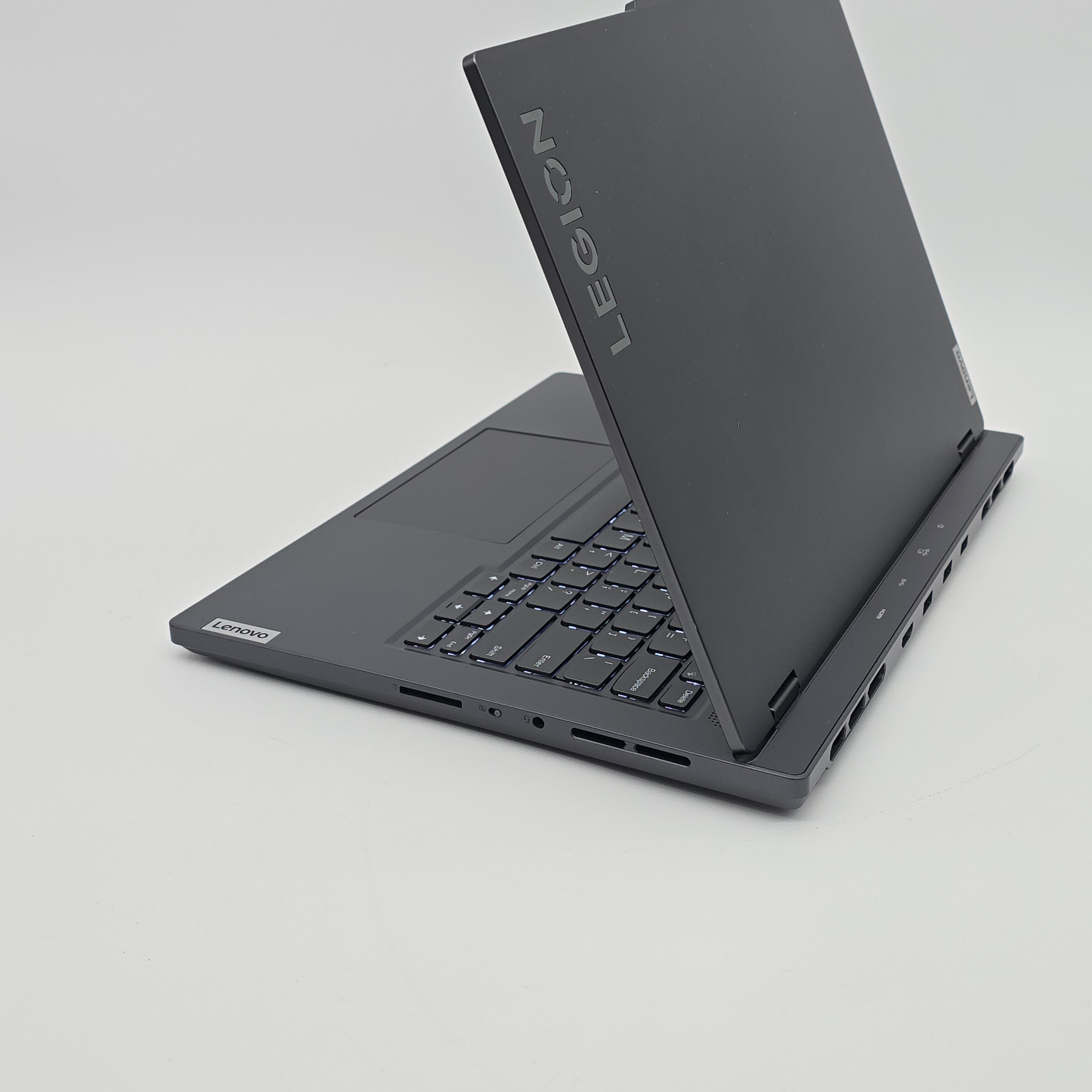 Lenovo Legion Slim 5 OLED Gen 8, RTX 4060, Ryzen 7 7840HS, 16GB DDR5, 120Hz Gaming Laptop