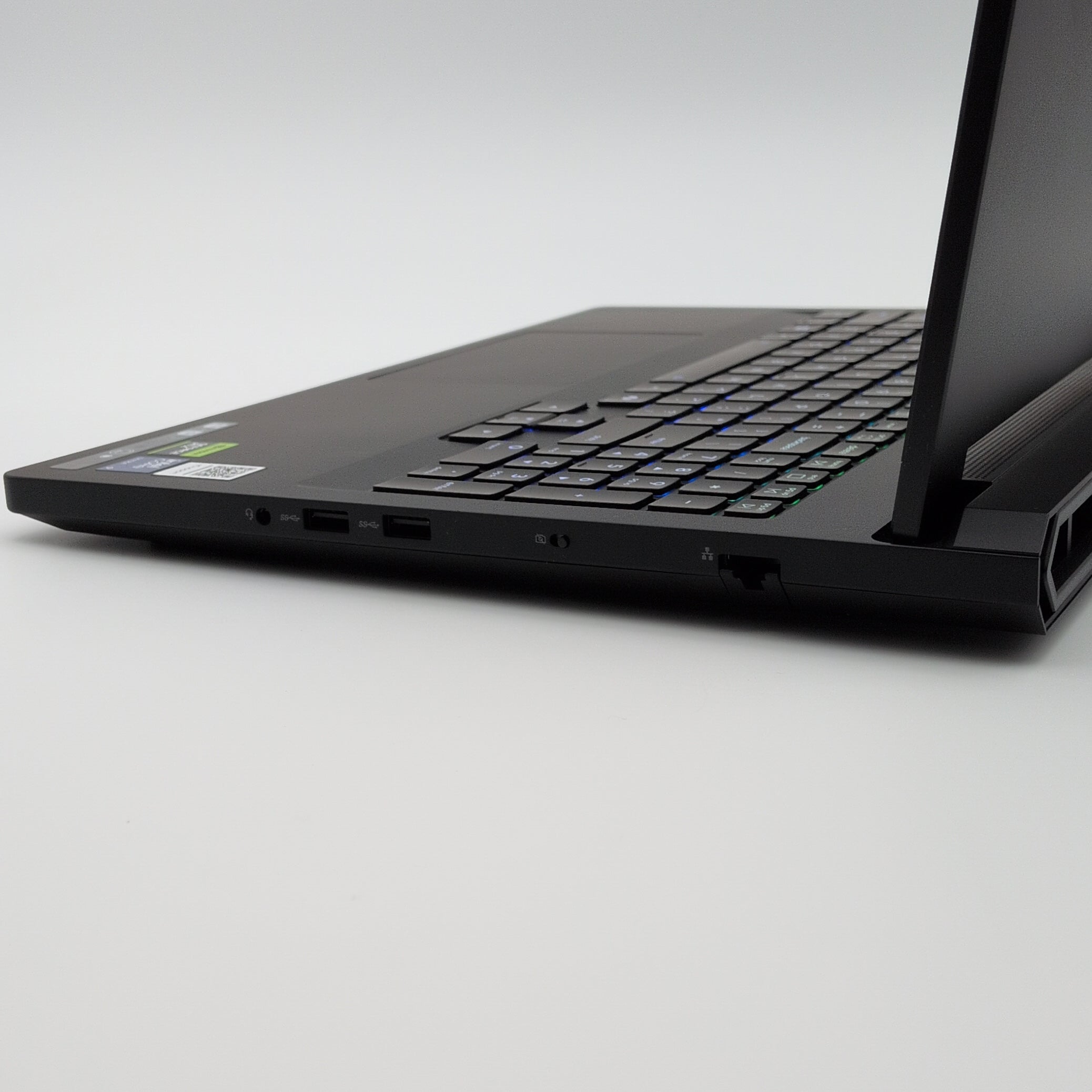 Lenovo Legion Pro 7 NVIDIA RTX 5070 Ti, Intel Ultra 9 275HX, 32GB DDR5 RAM, 16" QHD+ 240Hz OLED Gaming Laptop