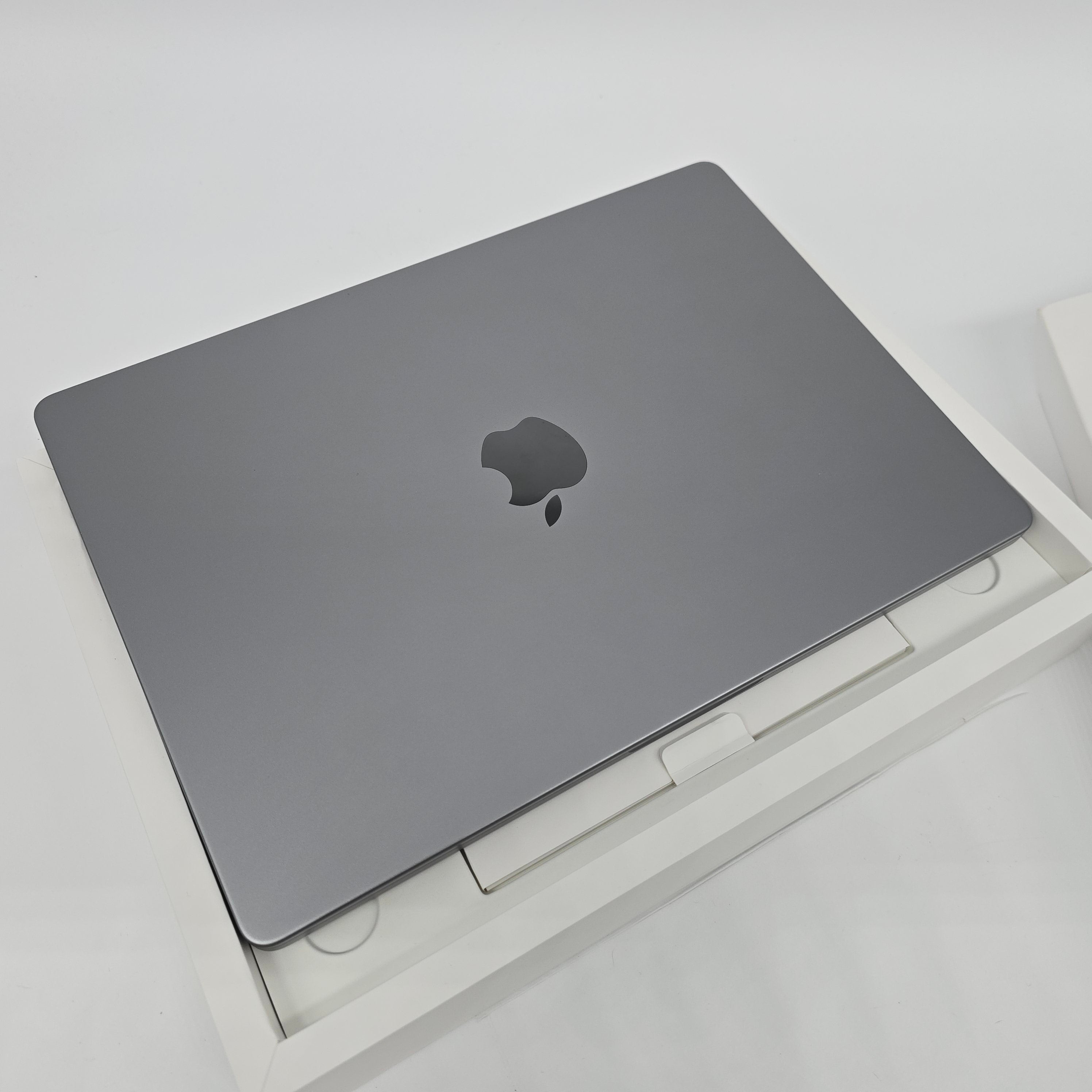 Macbook Pro 14" M2 Max, 32GB RAM, 1TB, Space Gray, Touch ID, Brand New