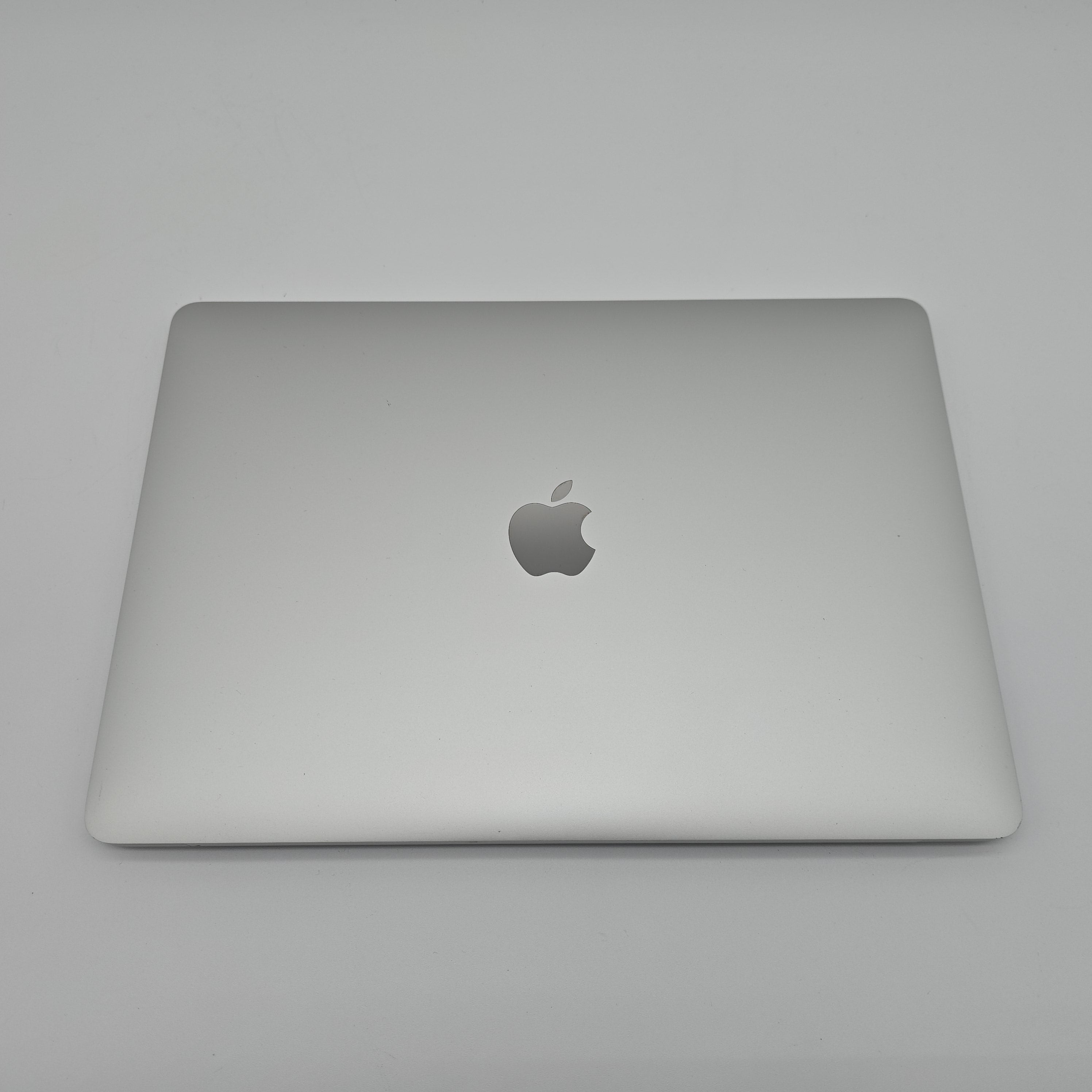 Apple Macbook Pro M1 w/ Touchbar and TouchID, 13", 8GB RAM, 256GB